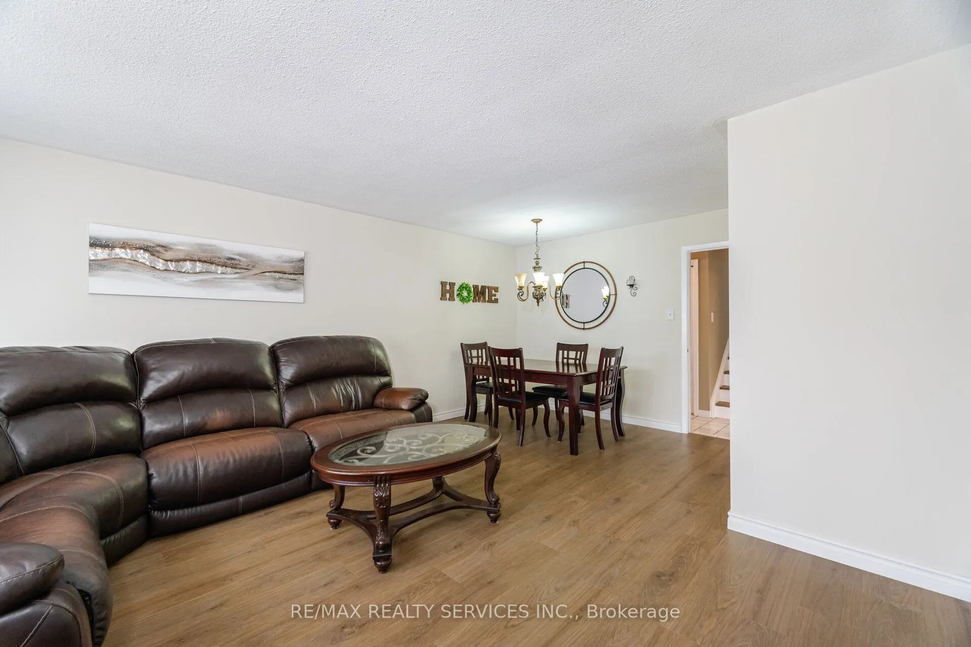 10 Gatewood Drive
