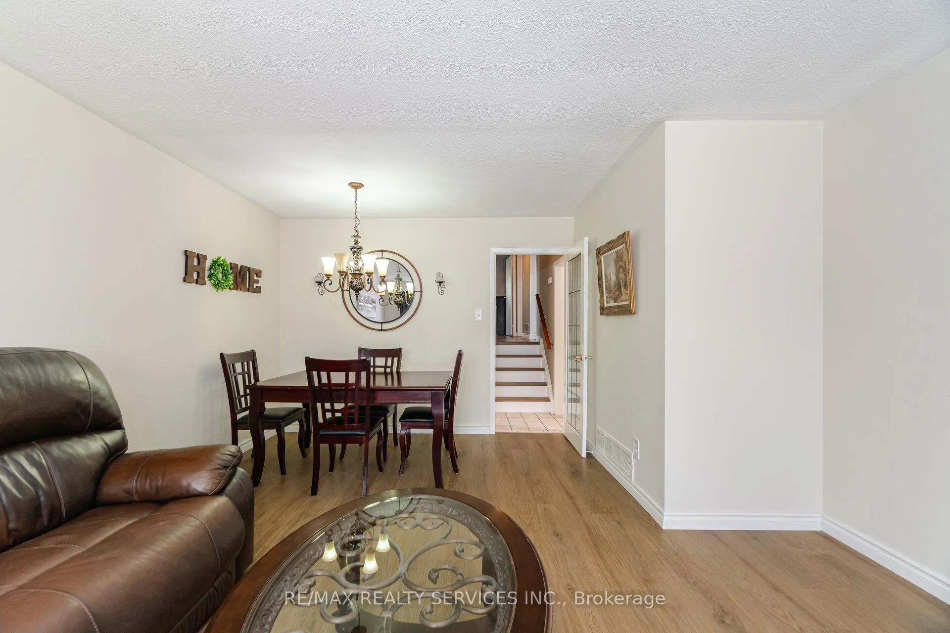 10 Gatewood Drive