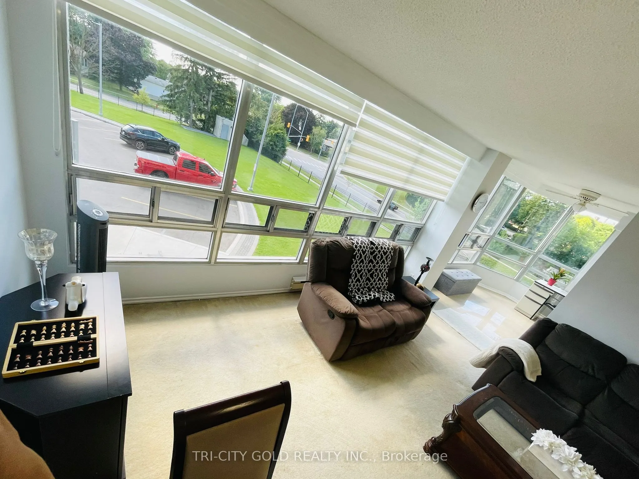 320 Mill Street S, #208