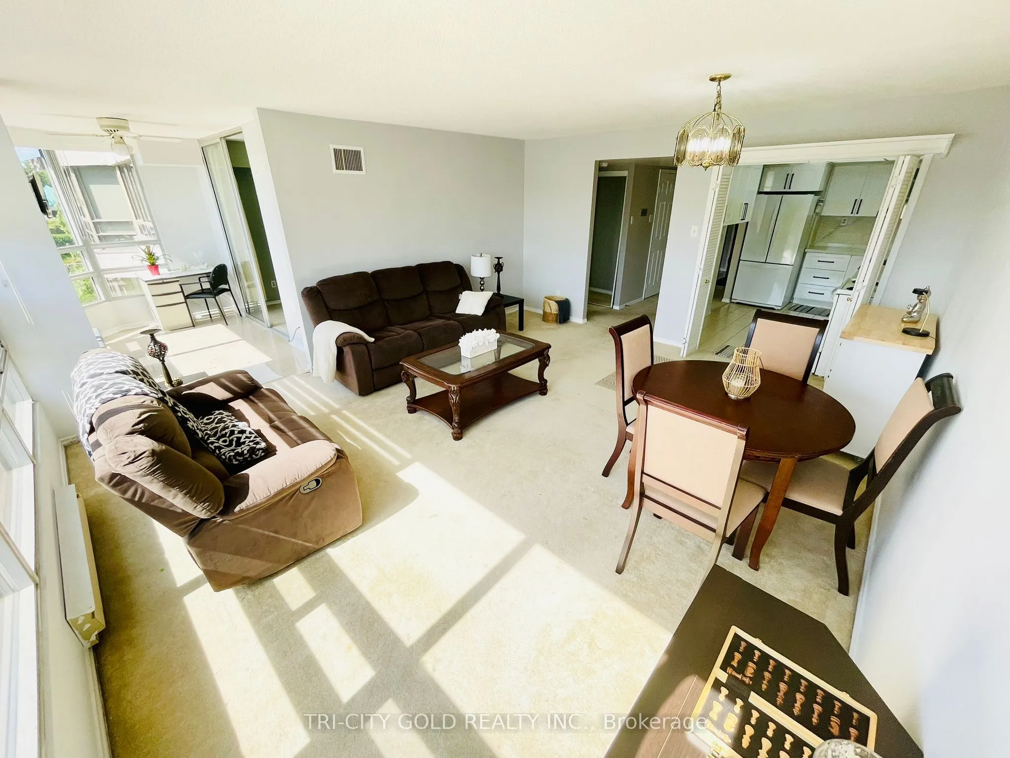 320 Mill Street S, #208