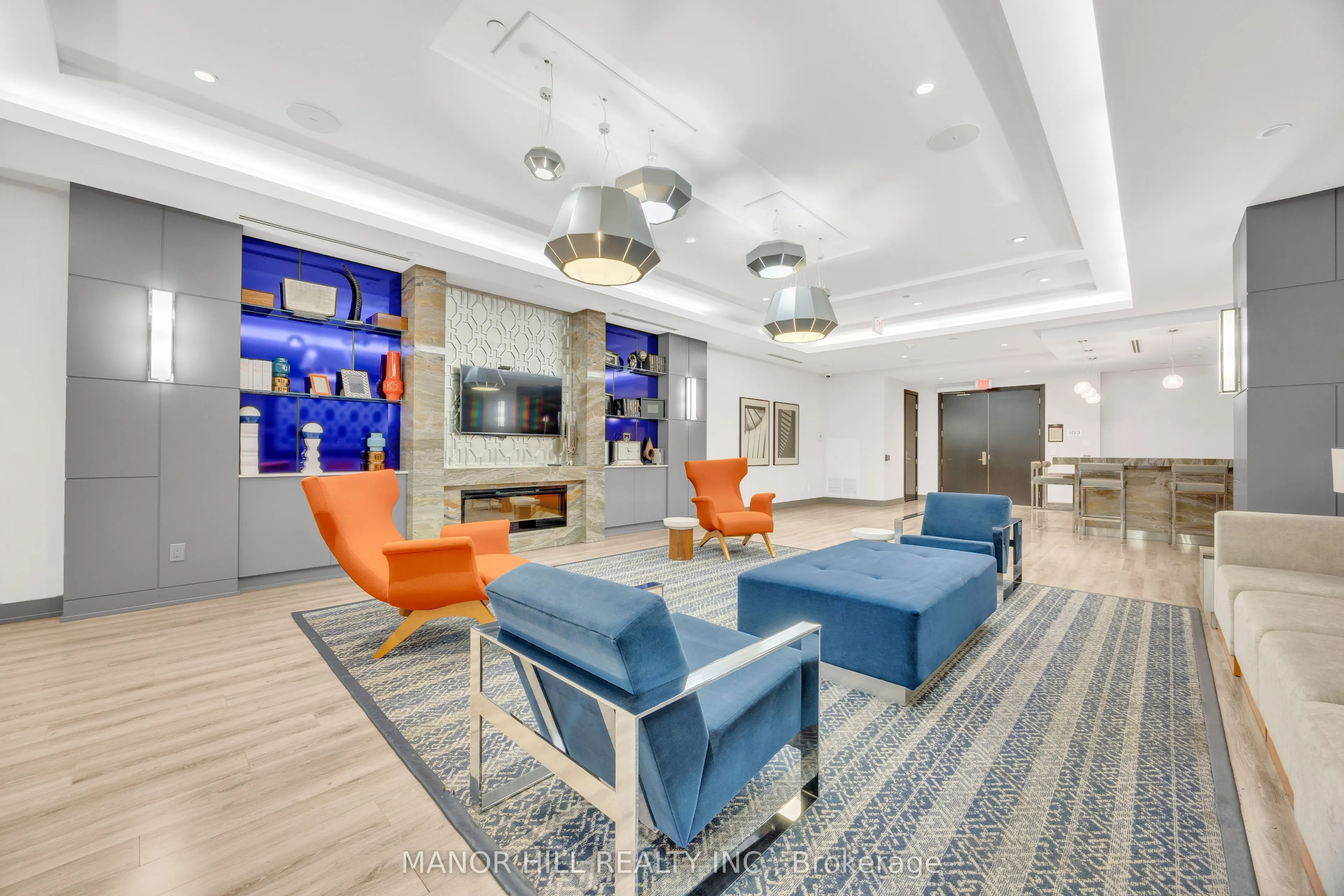 2 Old Mill Drive, #323