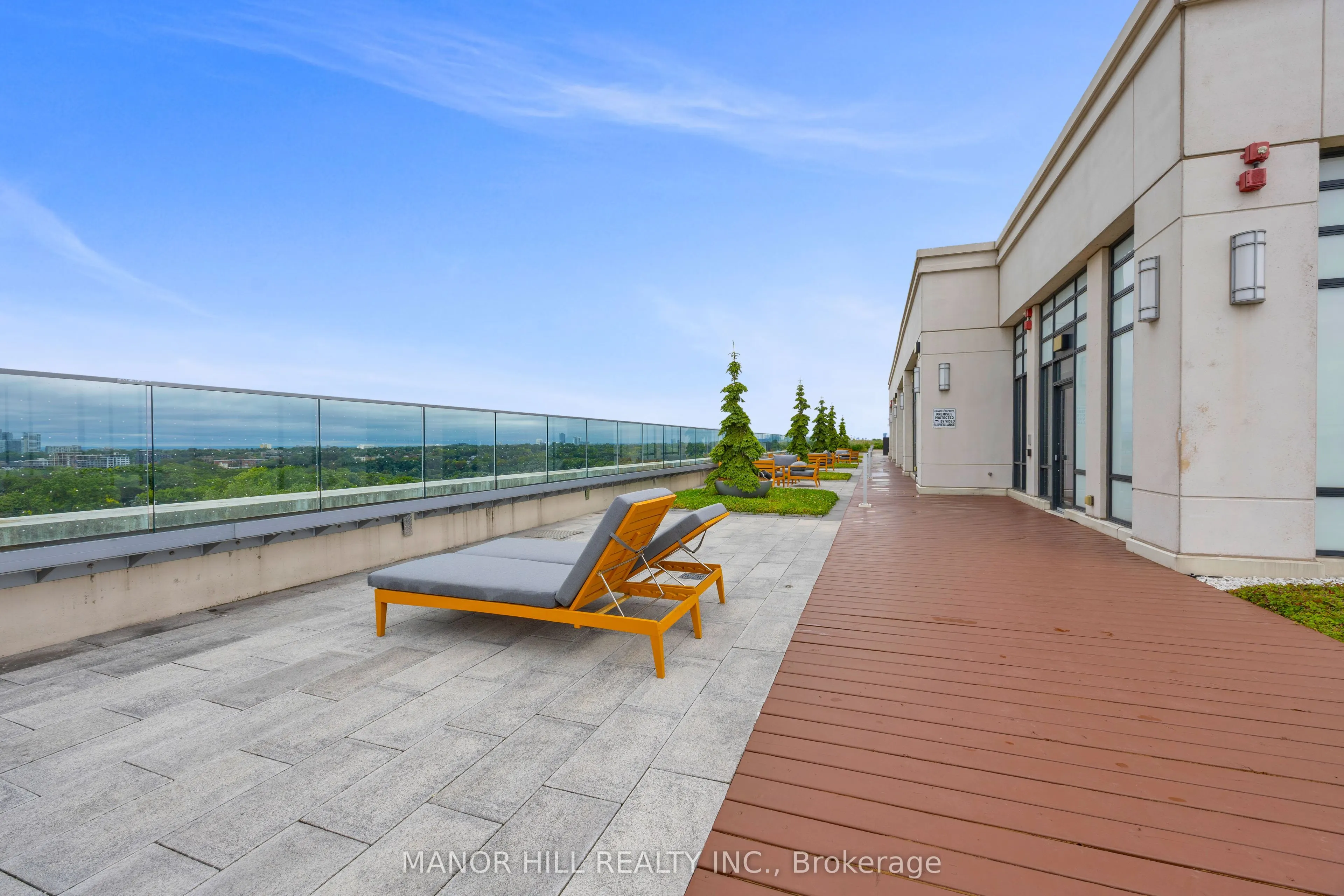 2 Old Mill Drive, #323