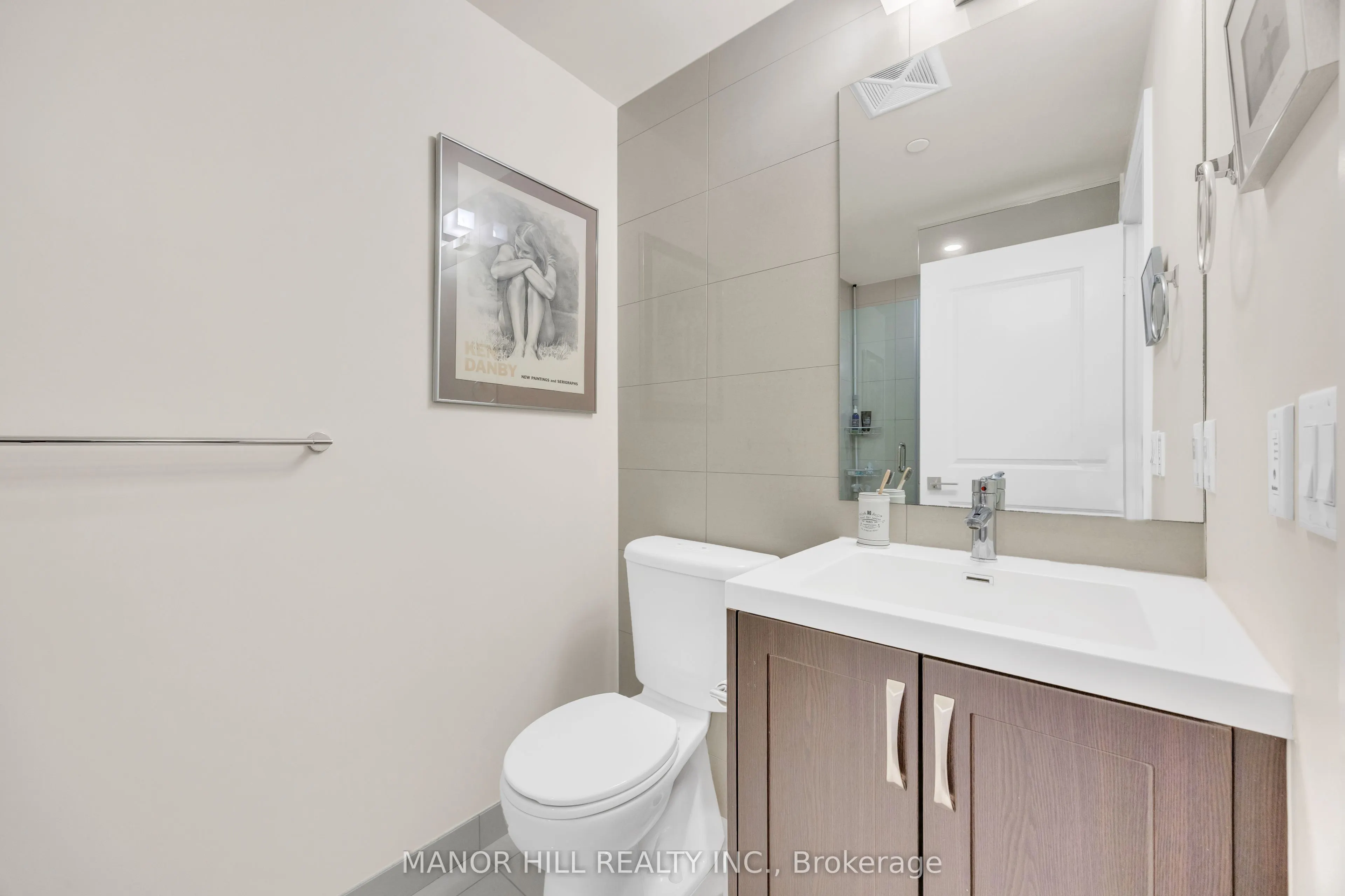 2 Old Mill Drive, #323