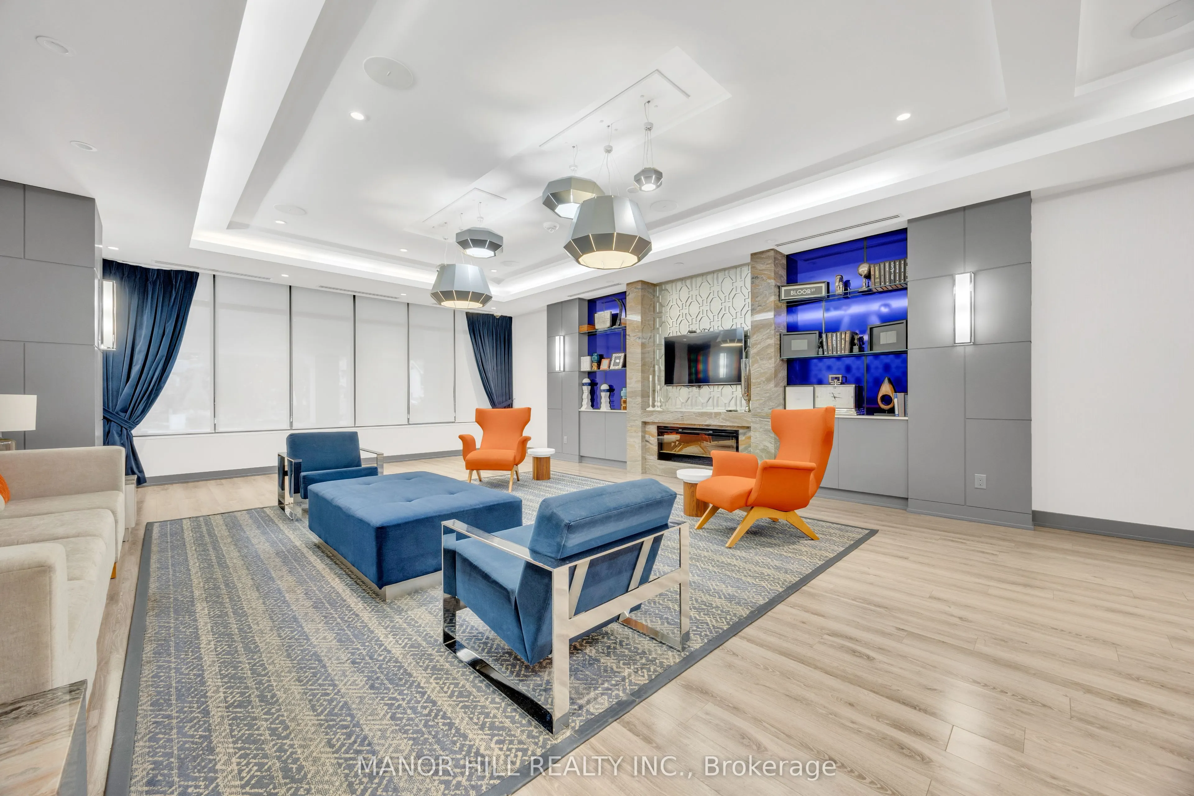 2 Old Mill Drive, #323