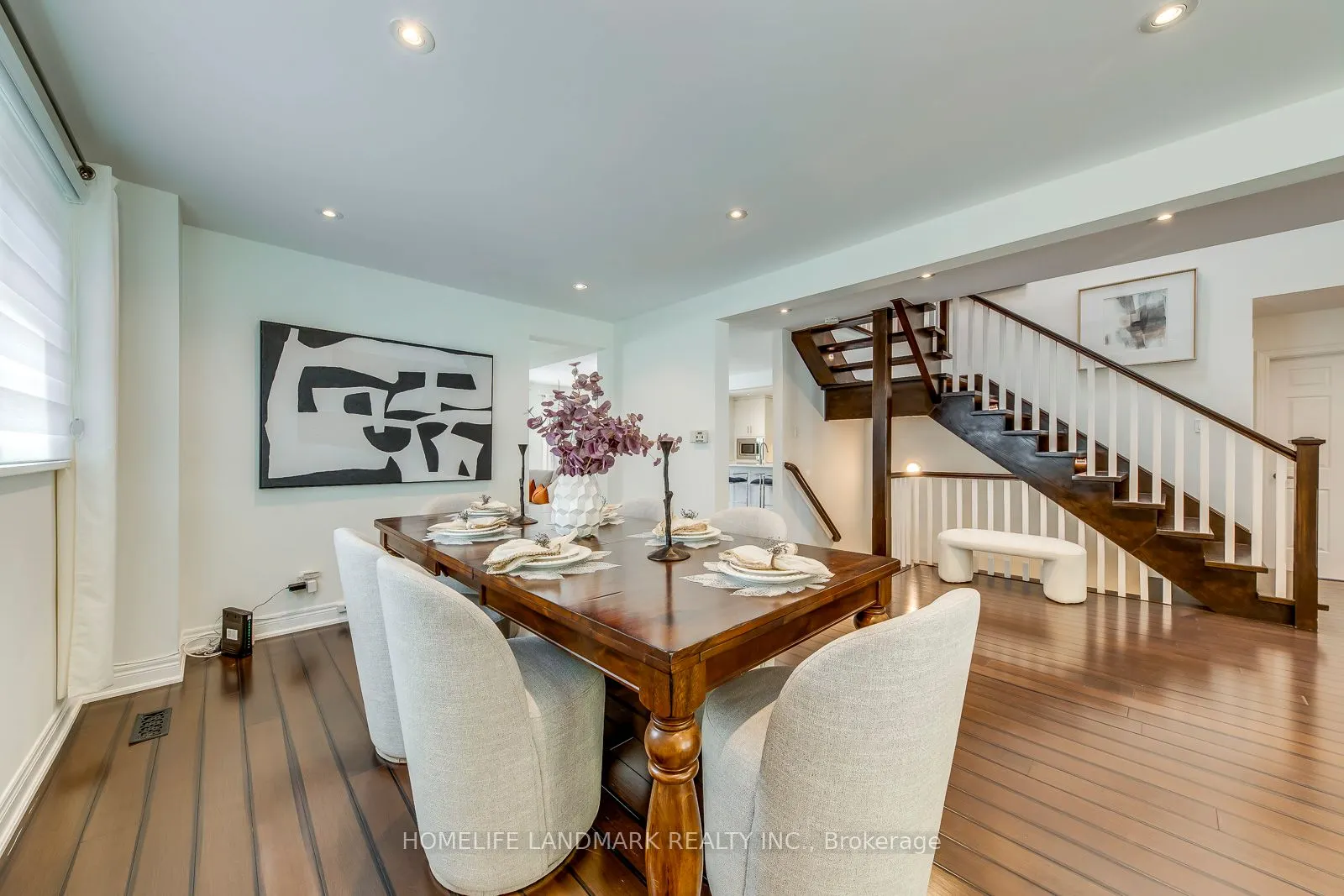 1076 Montrose Abbey Drive
