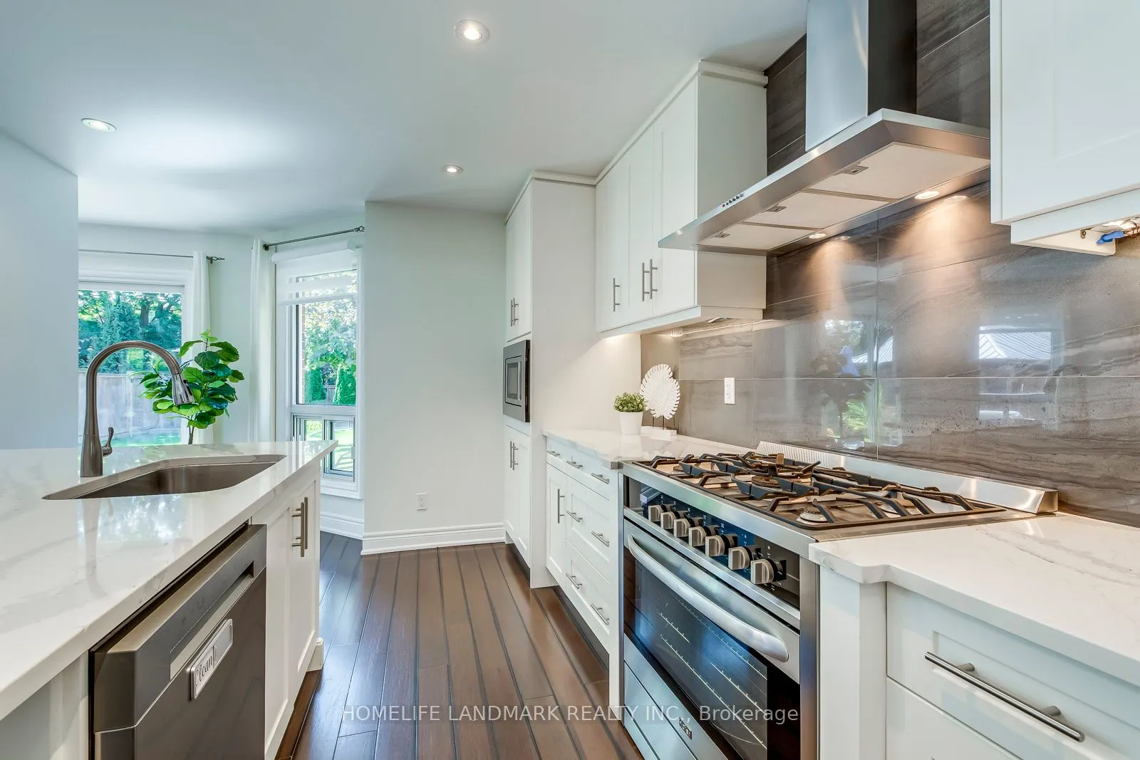 1076 Montrose Abbey Drive