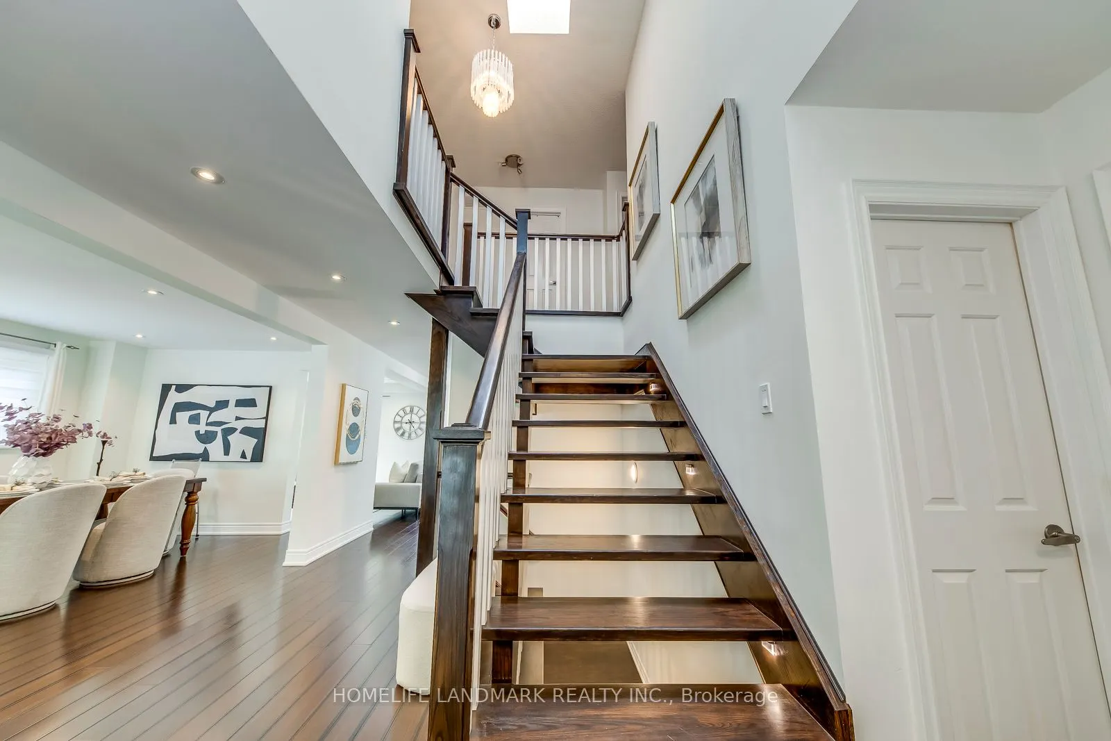 1076 Montrose Abbey Drive
