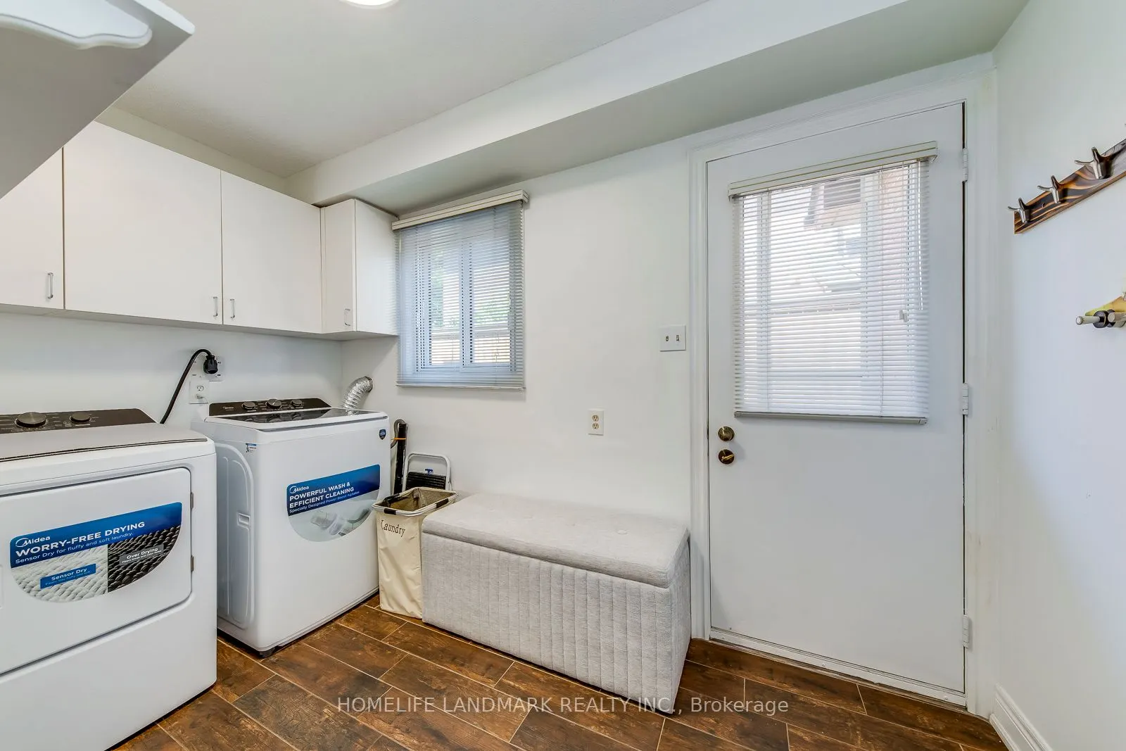 1076 Montrose Abbey Drive