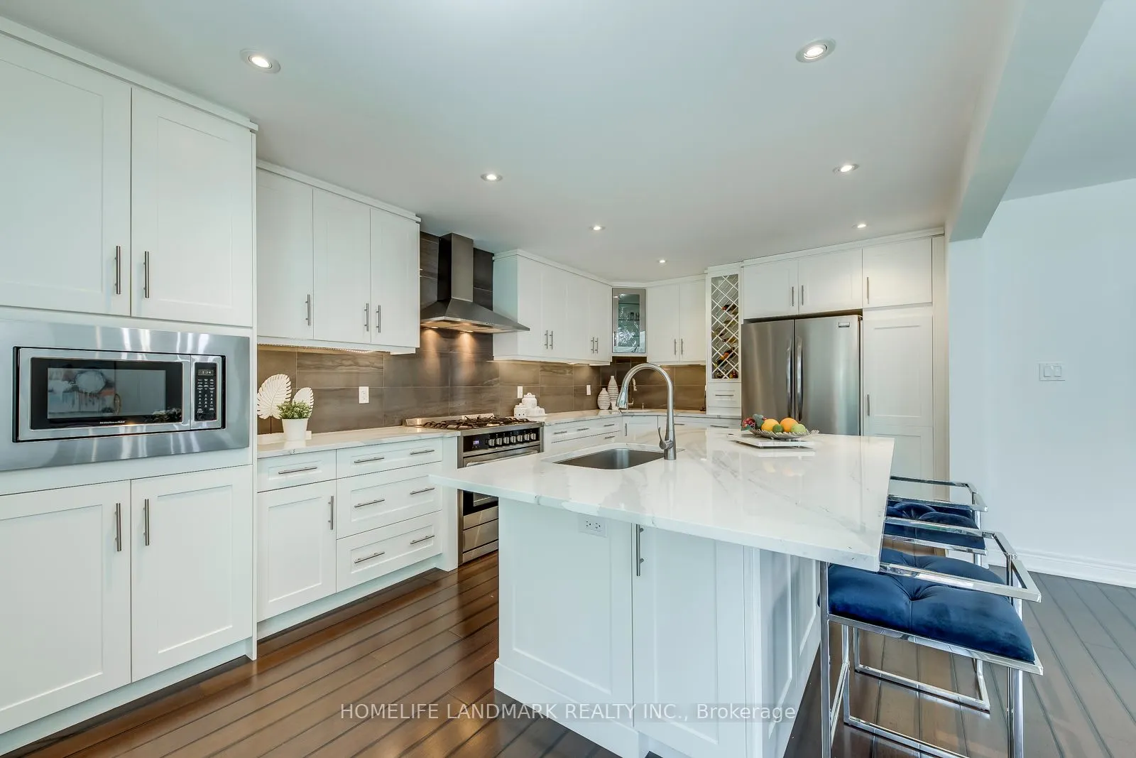 1076 Montrose Abbey Drive