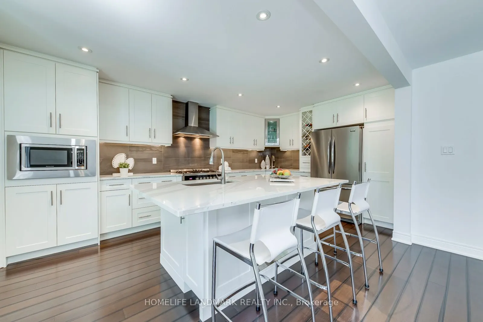 1076 Montrose Abbey Drive