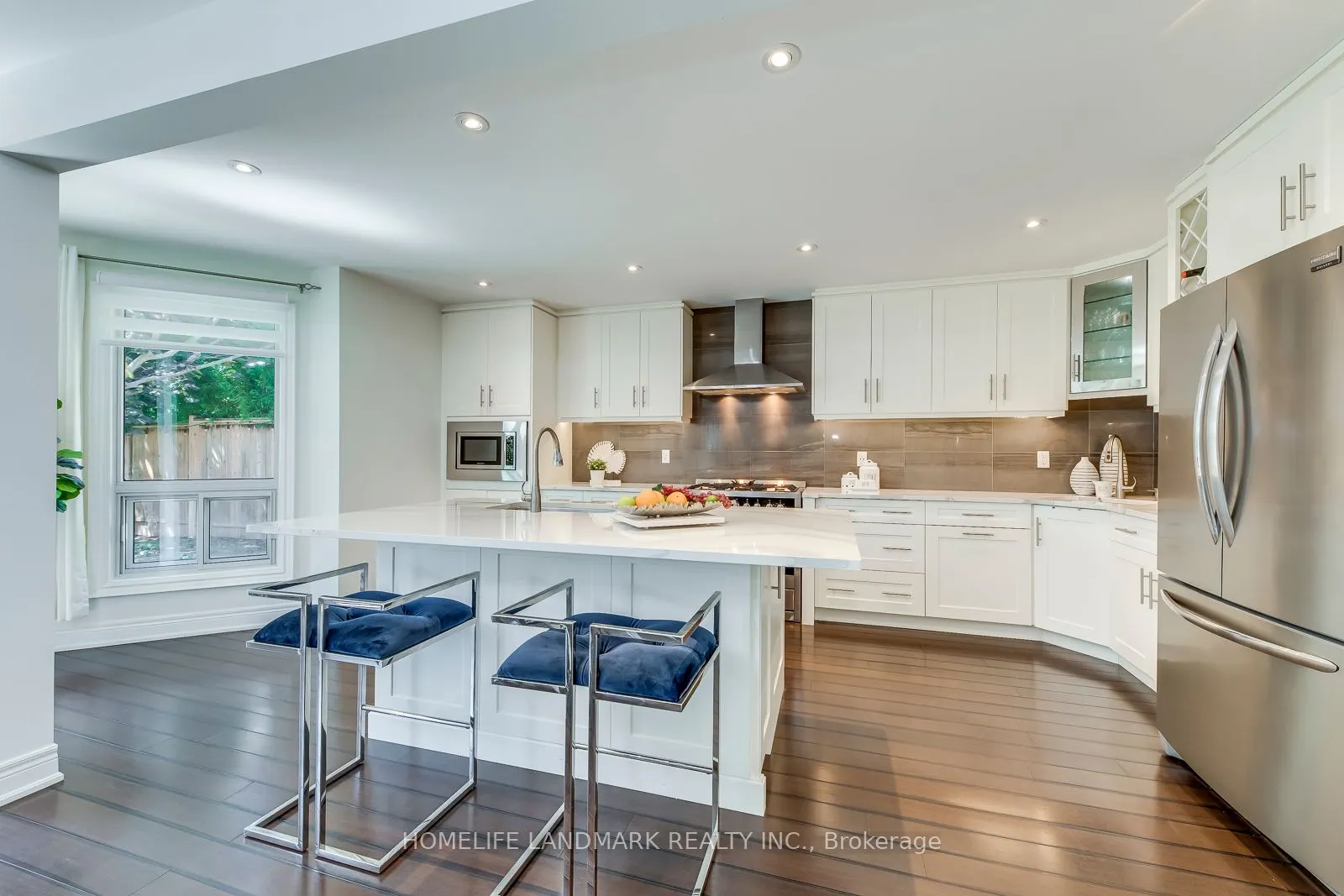 1076 Montrose Abbey Drive