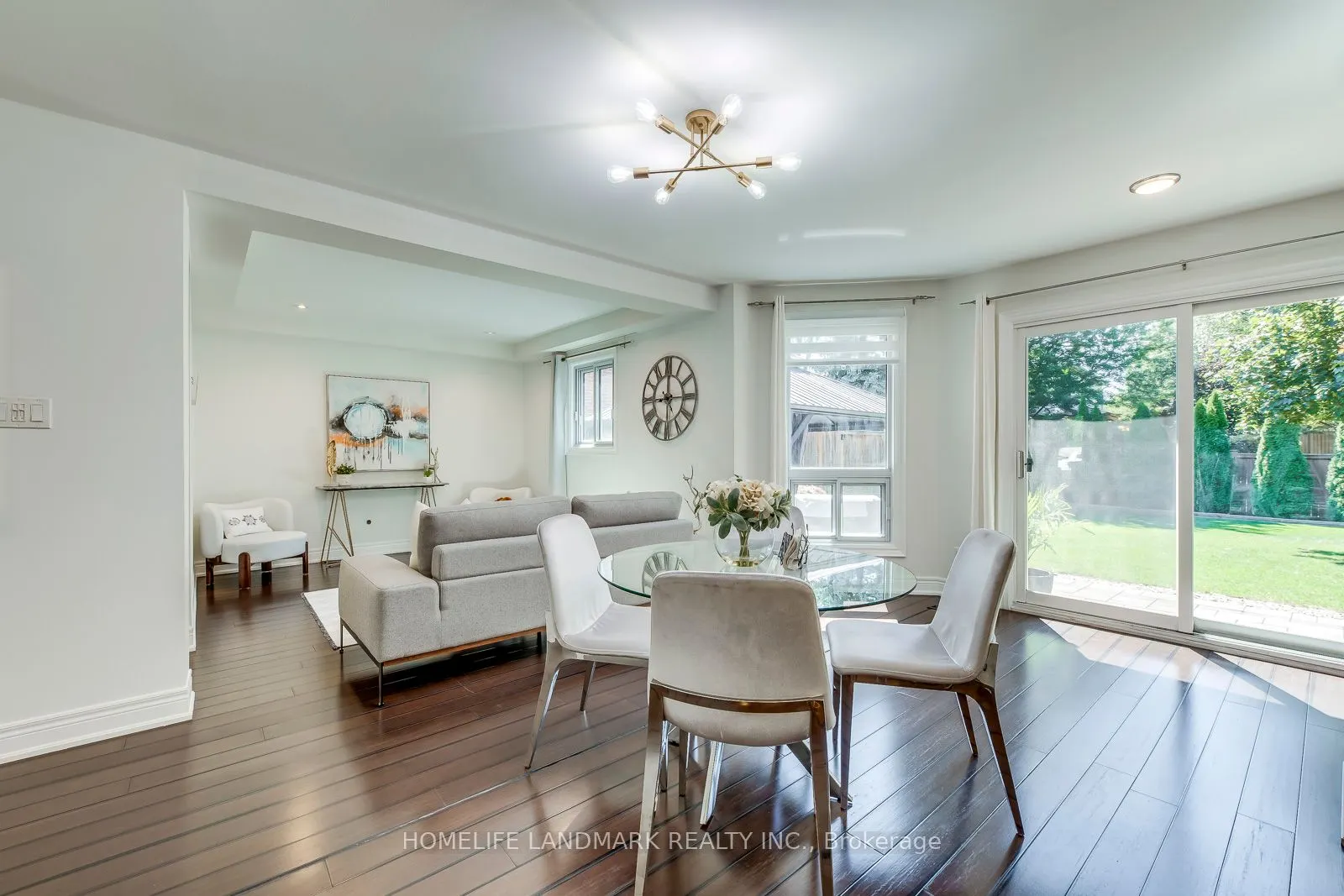 1076 Montrose Abbey Drive