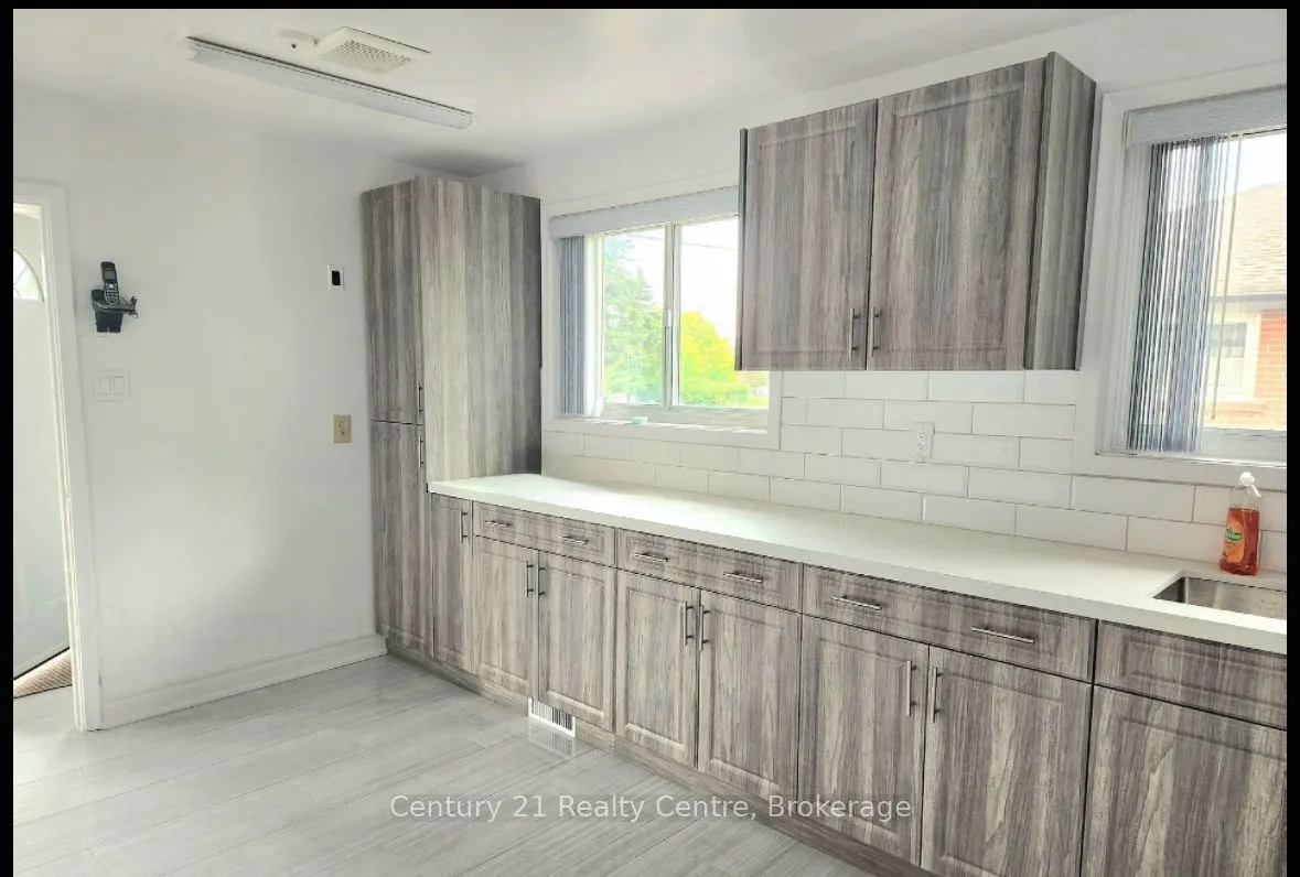 59 Monterrey Drive, #Upper