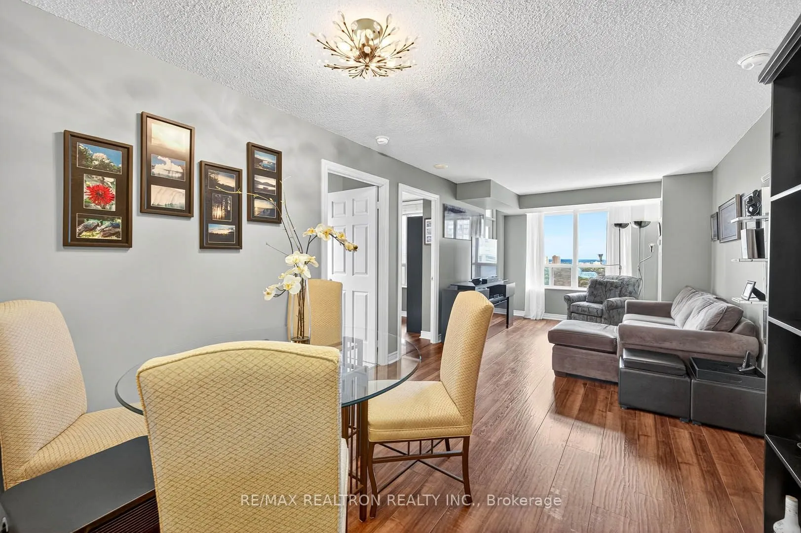 310 Burnhamthorpe Road W, #1106