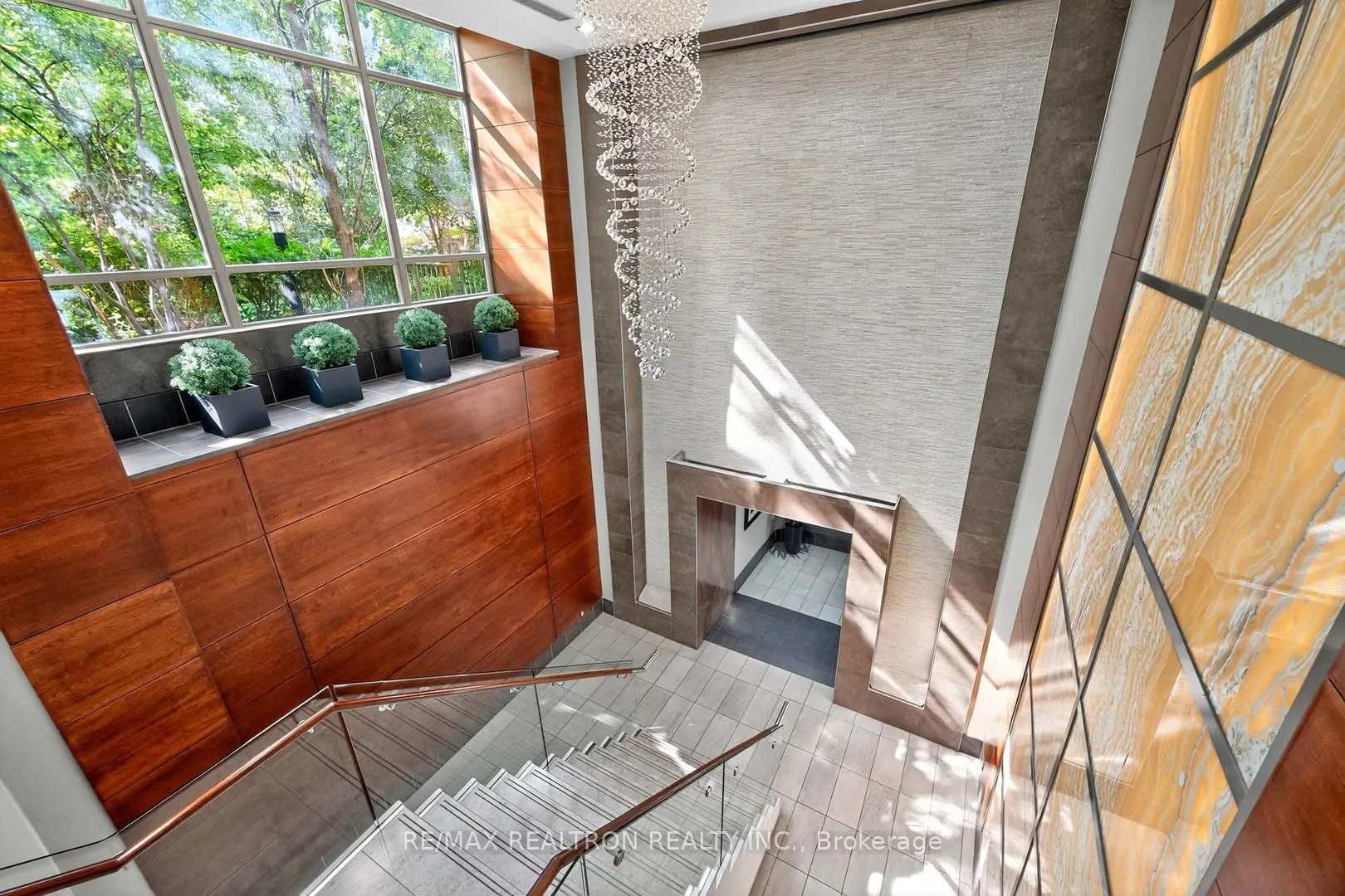 310 Burnhamthorpe Road W, #1106