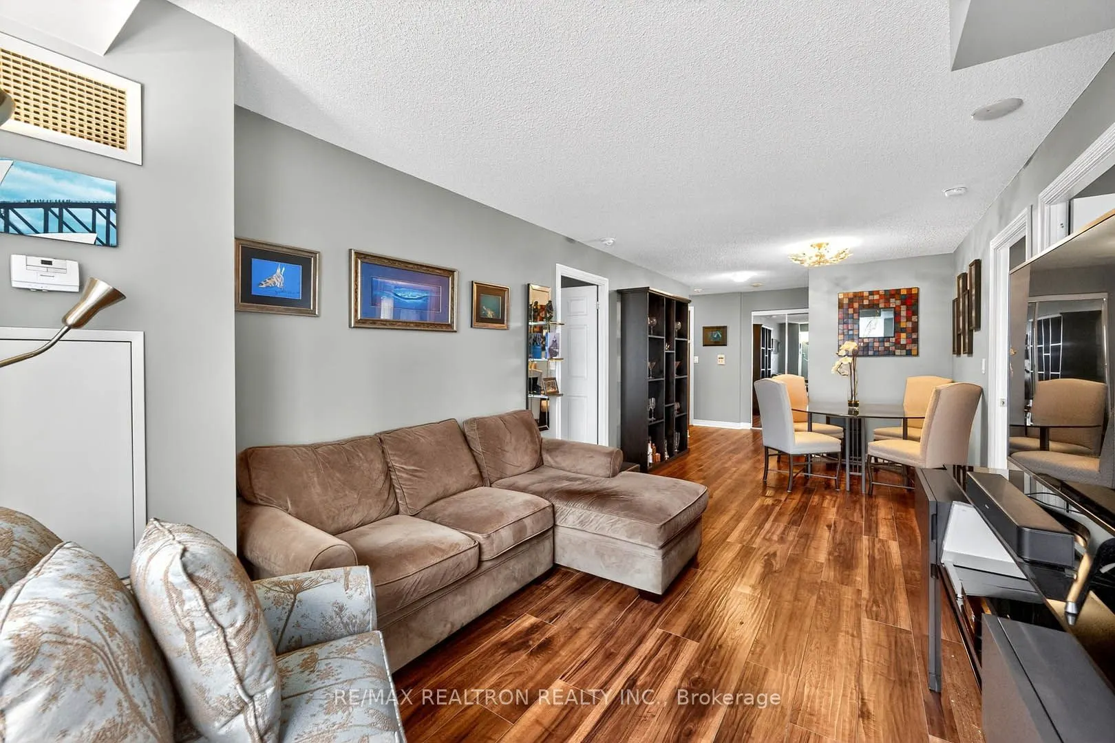 310 Burnhamthorpe Road W, #1106