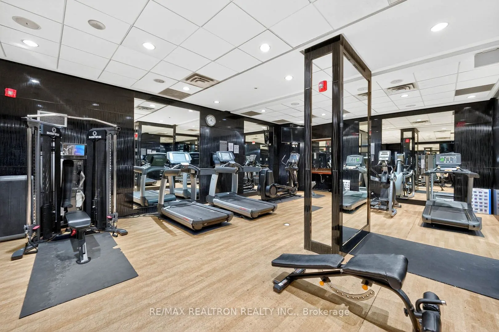 310 Burnhamthorpe Road W, #1106