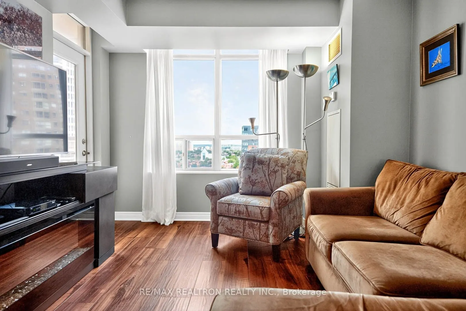 310 Burnhamthorpe Road W, #1106