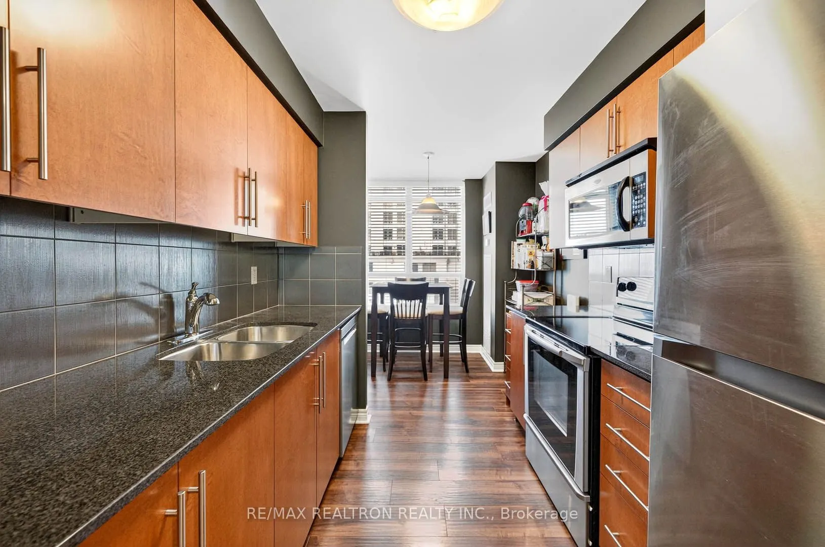 310 Burnhamthorpe Road W, #1106