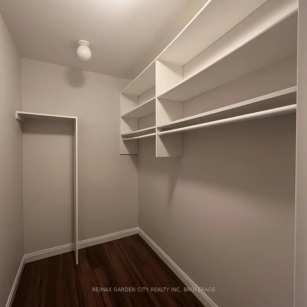 5101 Dundas Street W, #1402