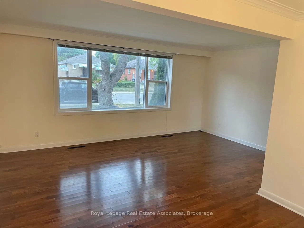 43 Broadview Avenue