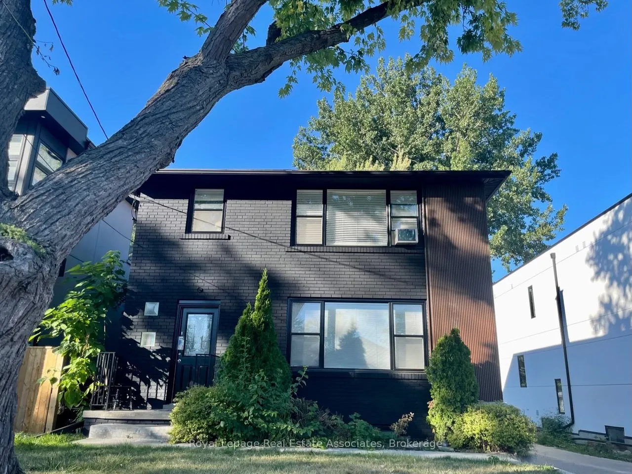 43 Broadview Avenue