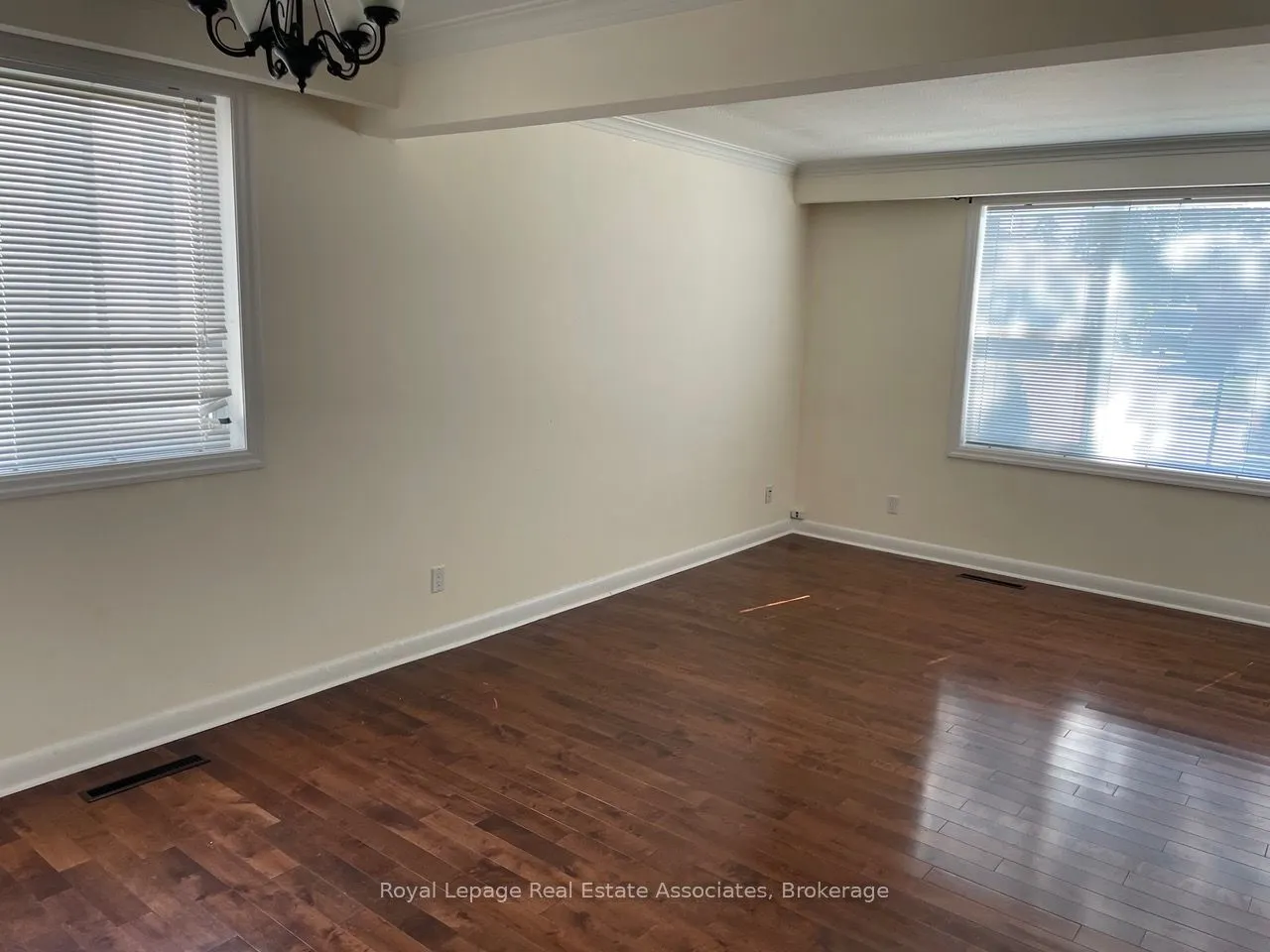 43 Broadview Avenue