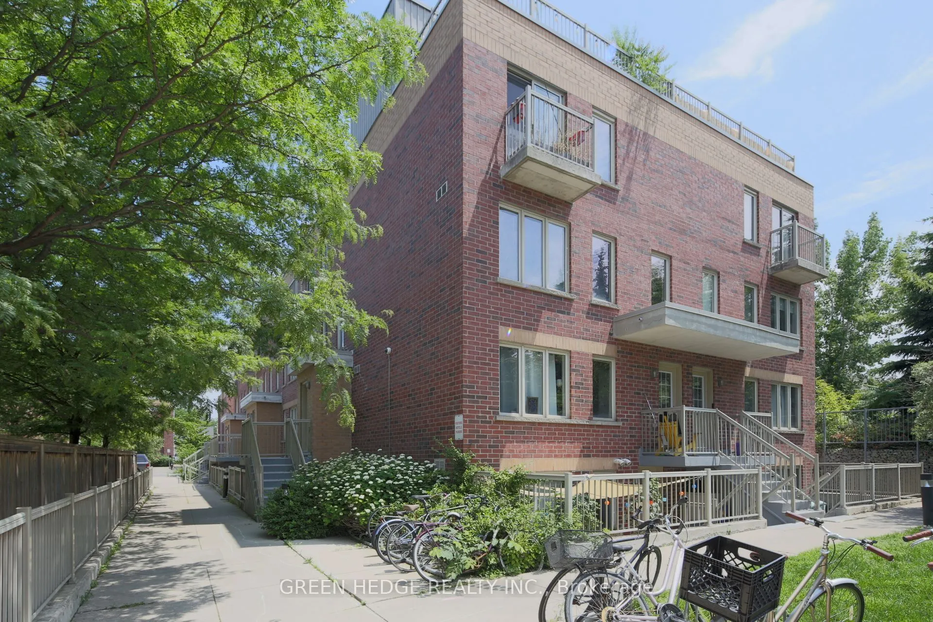 20 Elsie Lane, #218