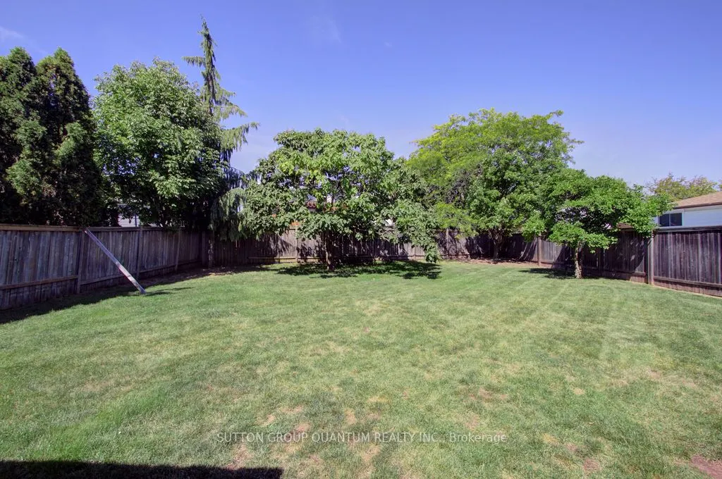 462 Withnell Crescent