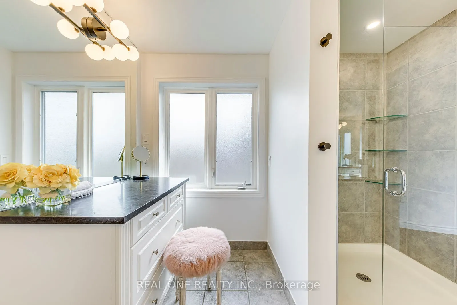 2075 Banbury Crescent