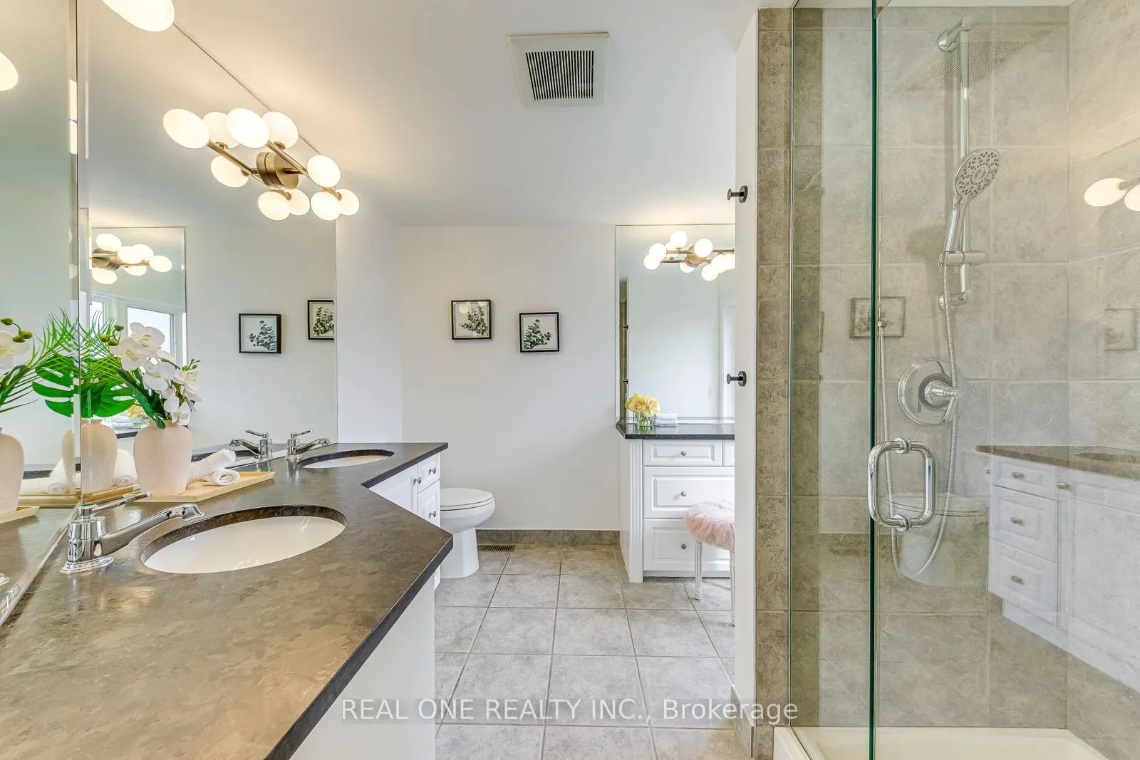 2075 Banbury Crescent