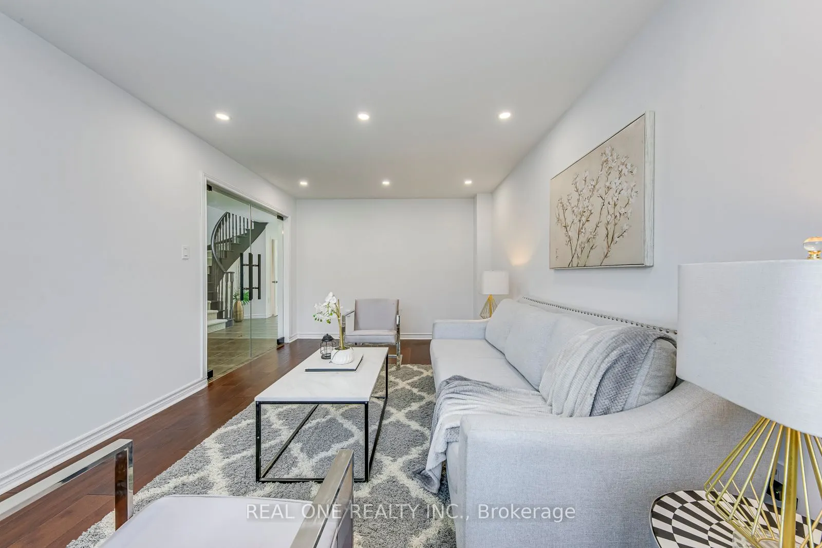 2075 Banbury Crescent