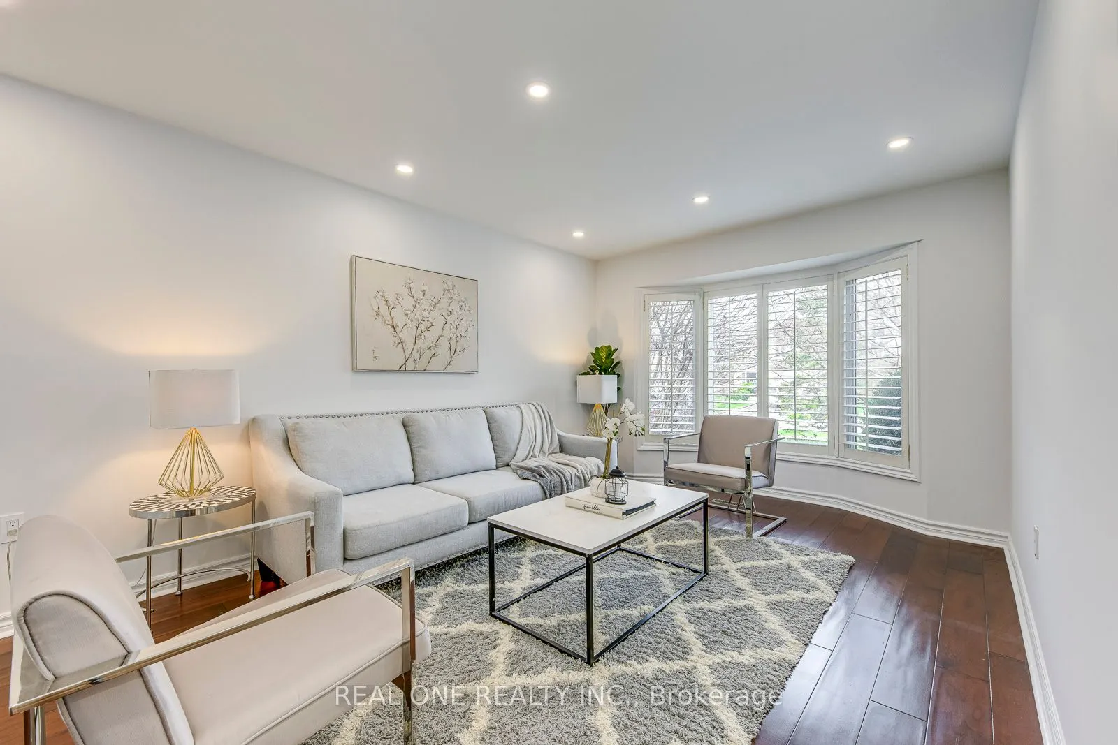 2075 Banbury Crescent