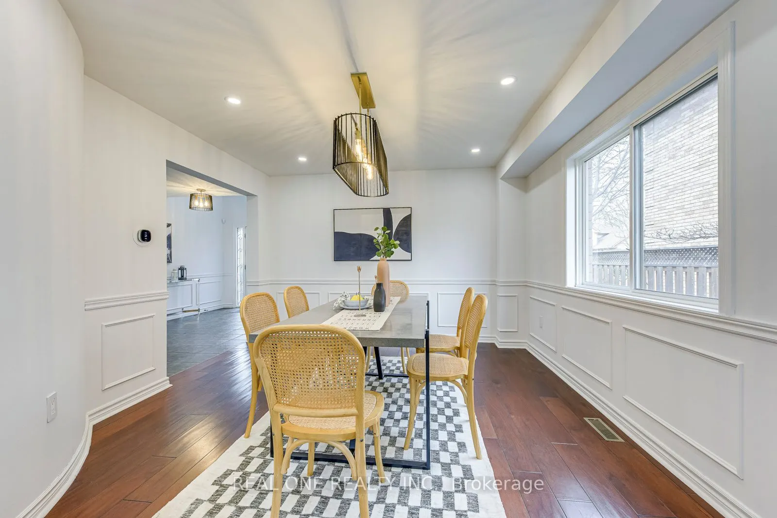 2075 Banbury Crescent