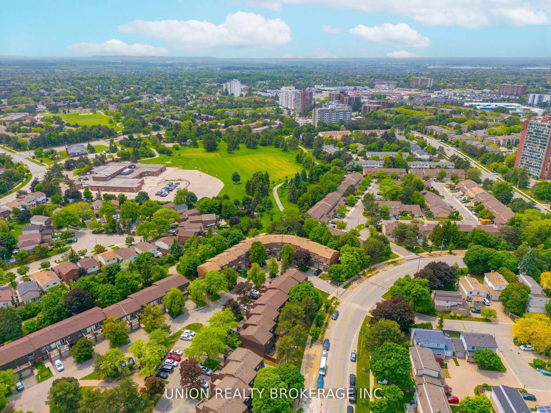 2423 Brasilia Circle N