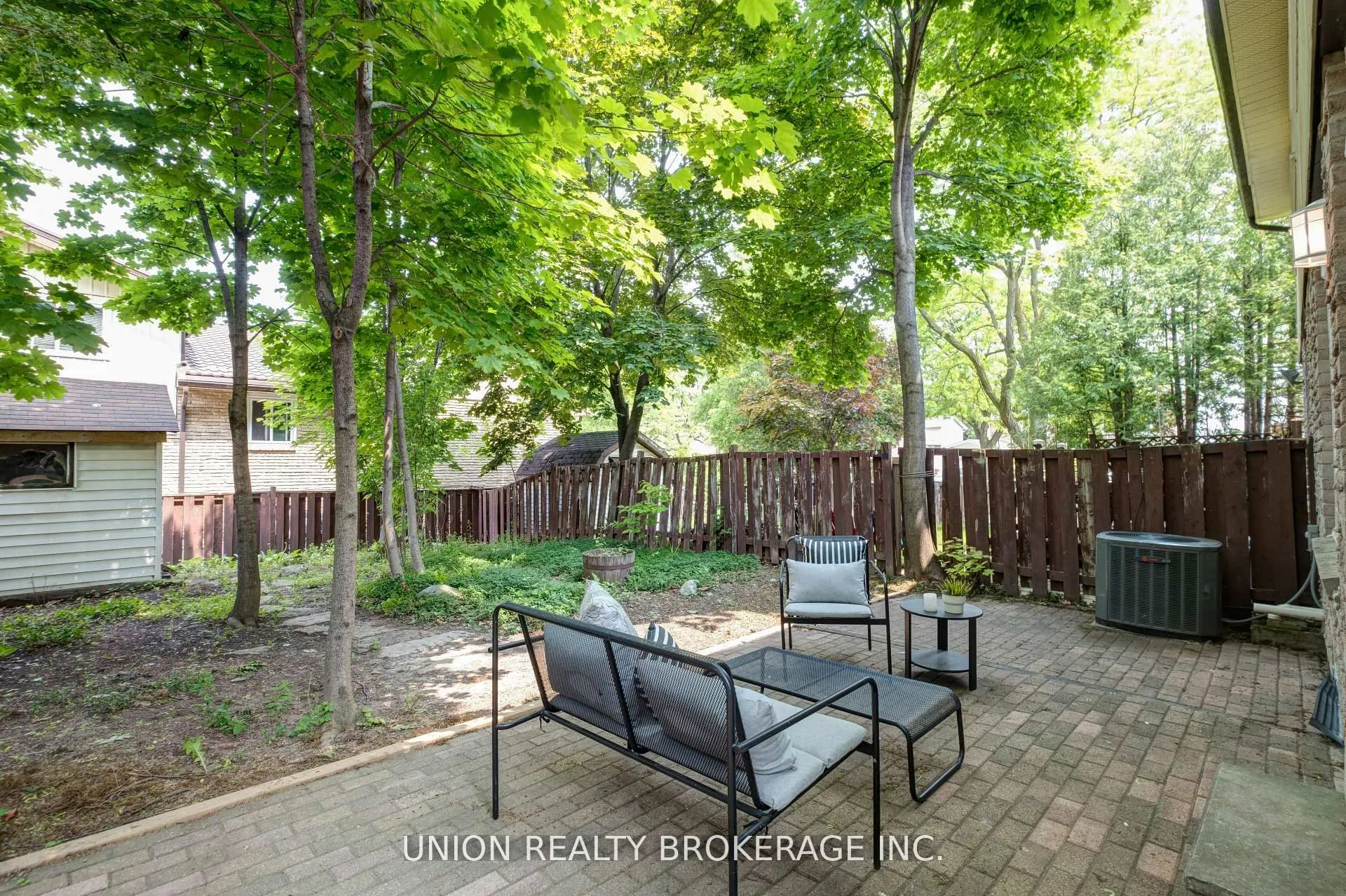 2423 Brasilia Circle N