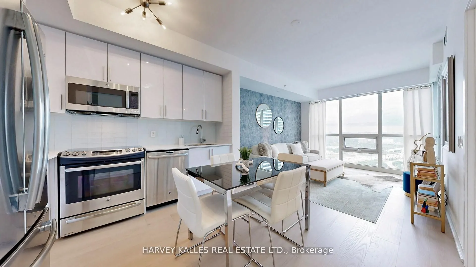 2200 Lake Shore Boulevard W, #4008