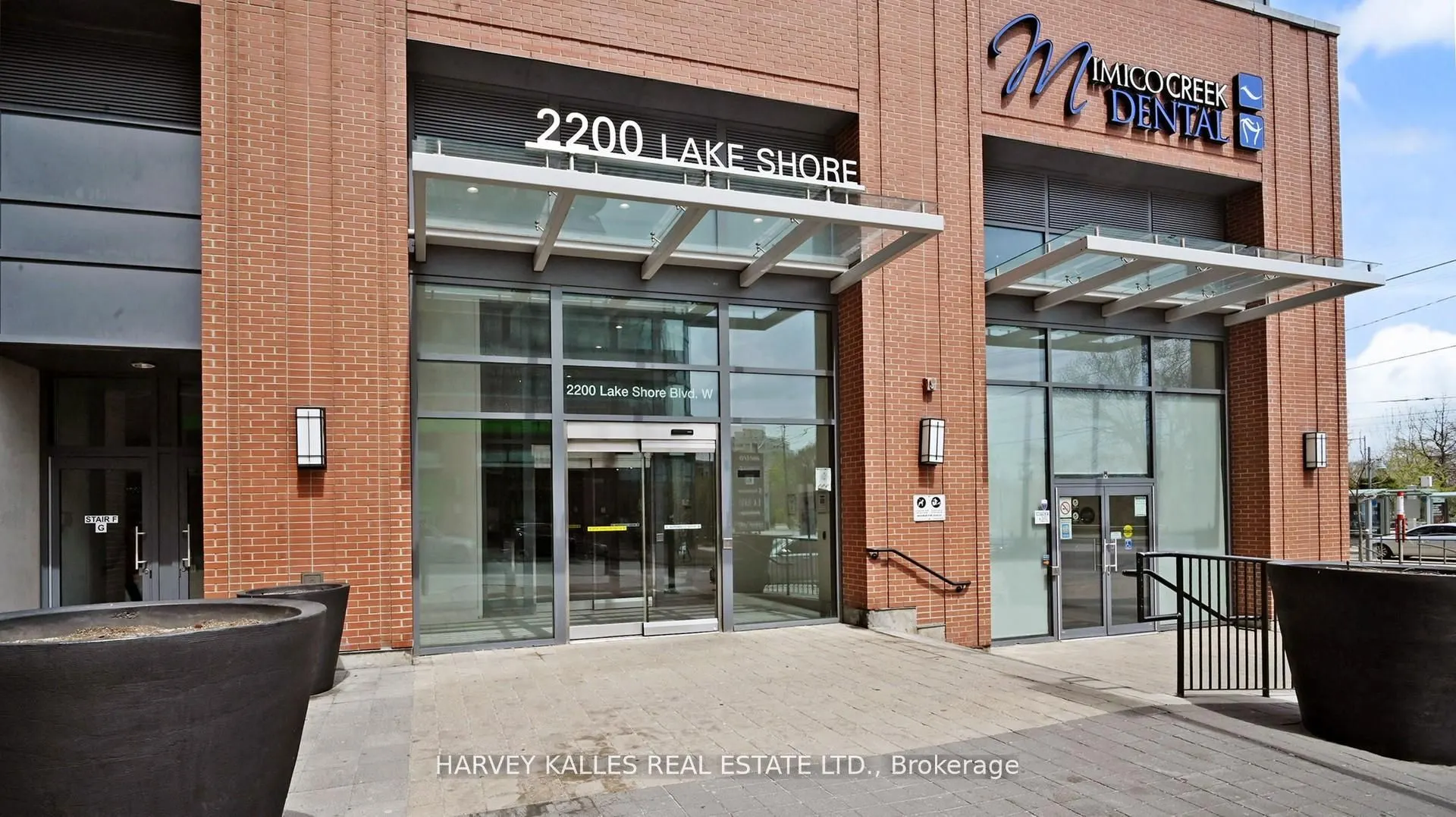 2200 Lake Shore Boulevard W, #4008