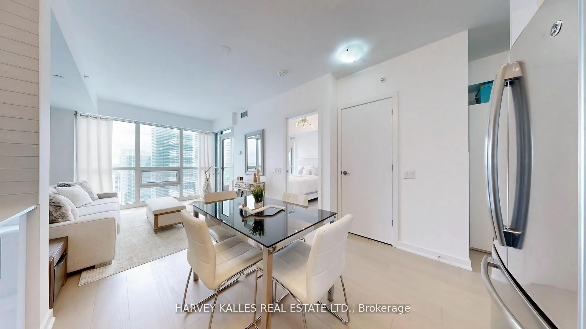 2200 Lake Shore Boulevard W, #4008