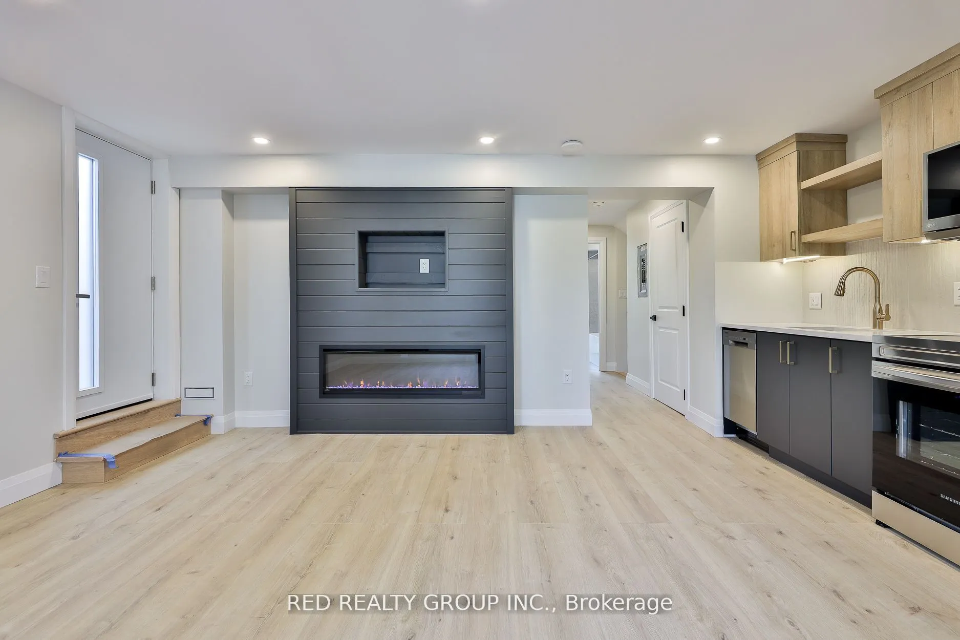 14 Calais Avenue, #Bsmt