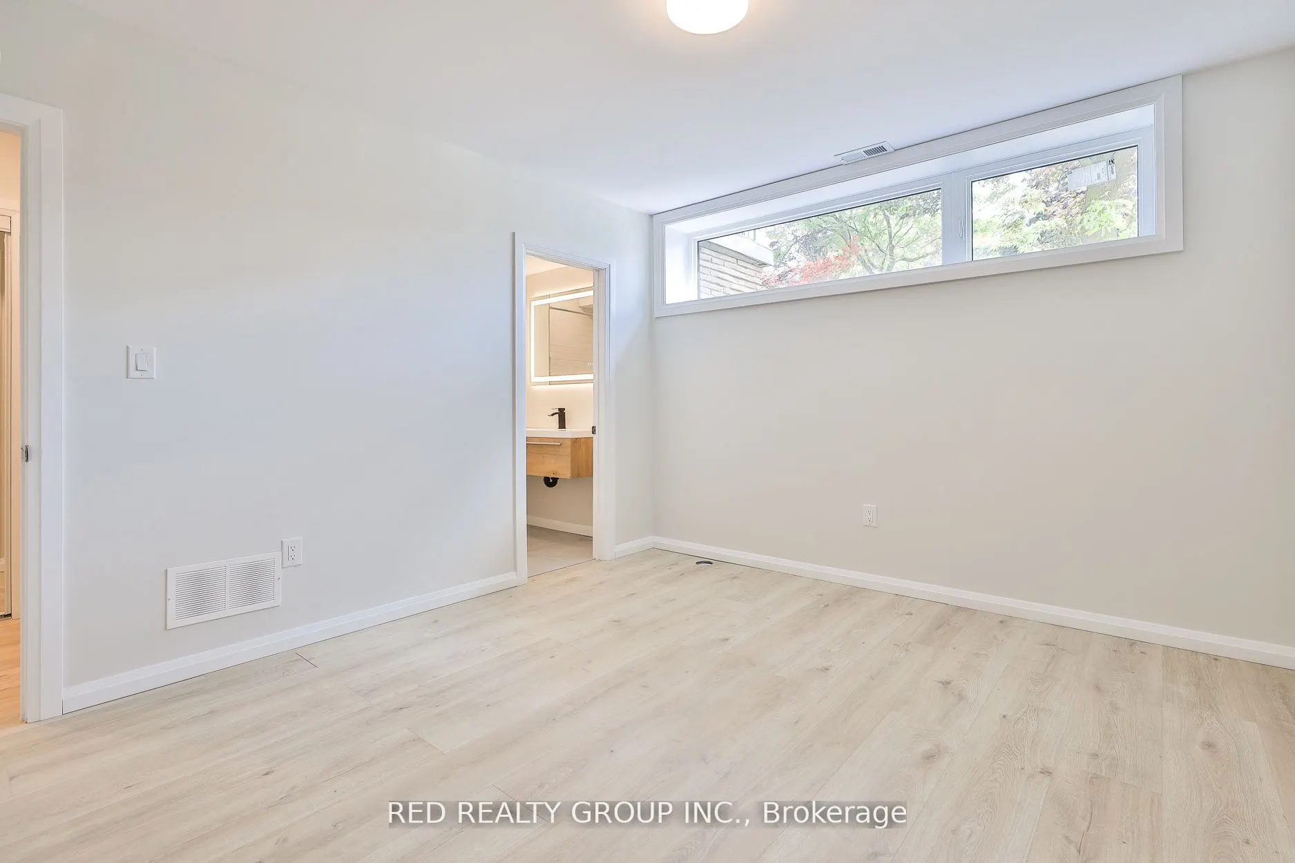 14 Calais Avenue, #Bsmt