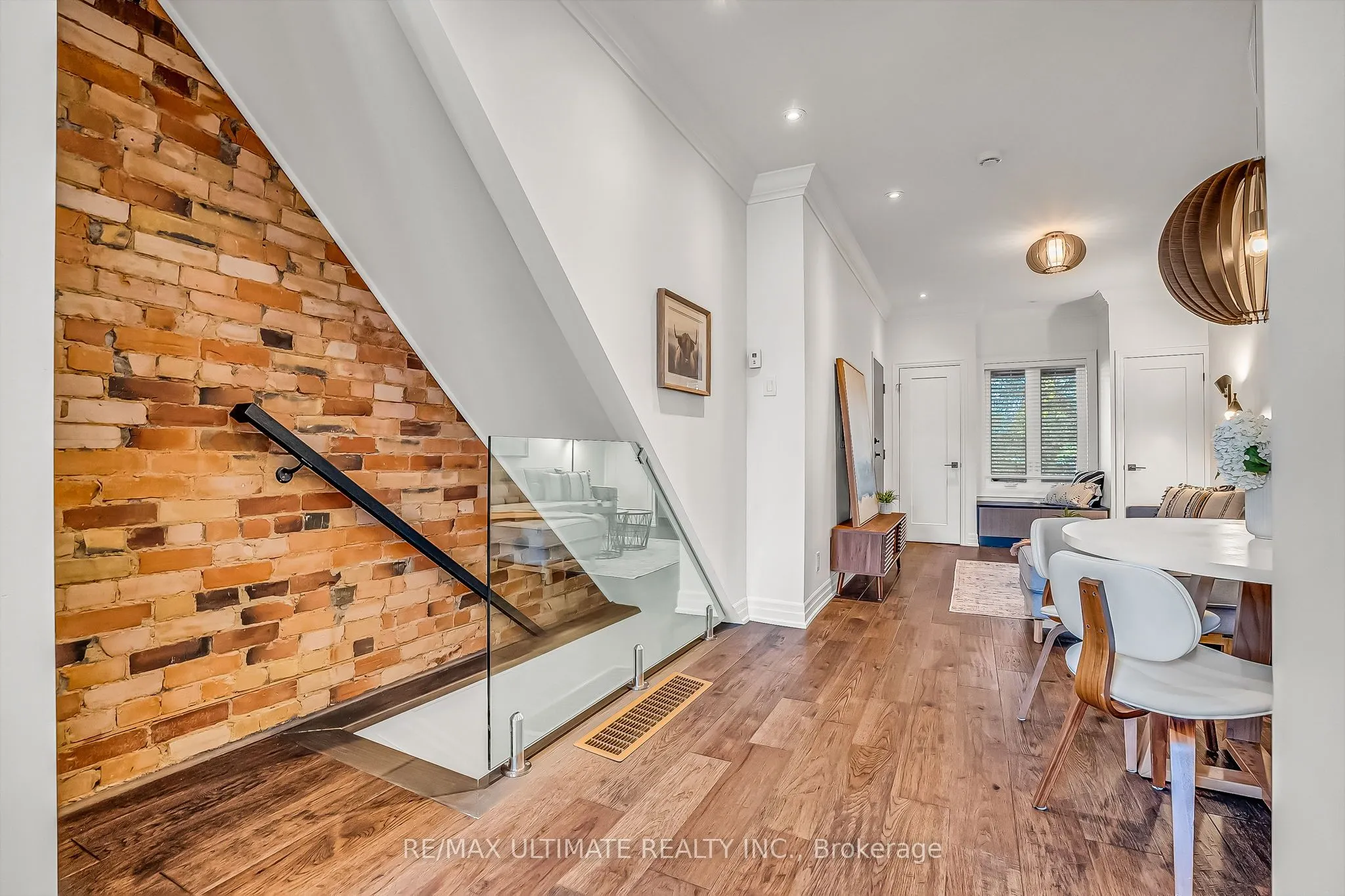 963 Lansdowne Avenue