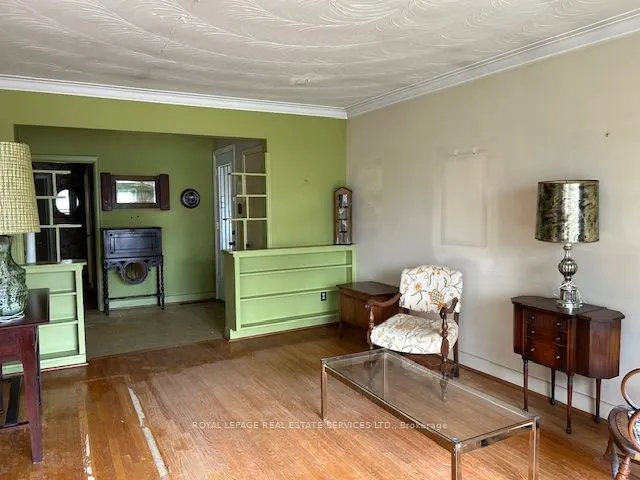 11 Stockbridge Avenue