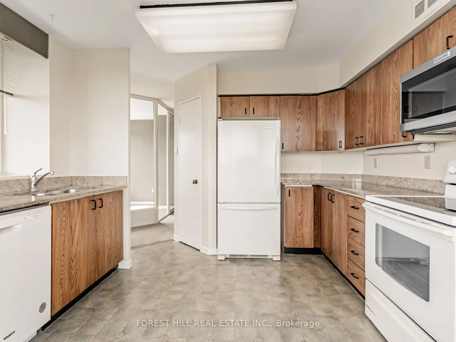 1300 Islington Avenue, #1207