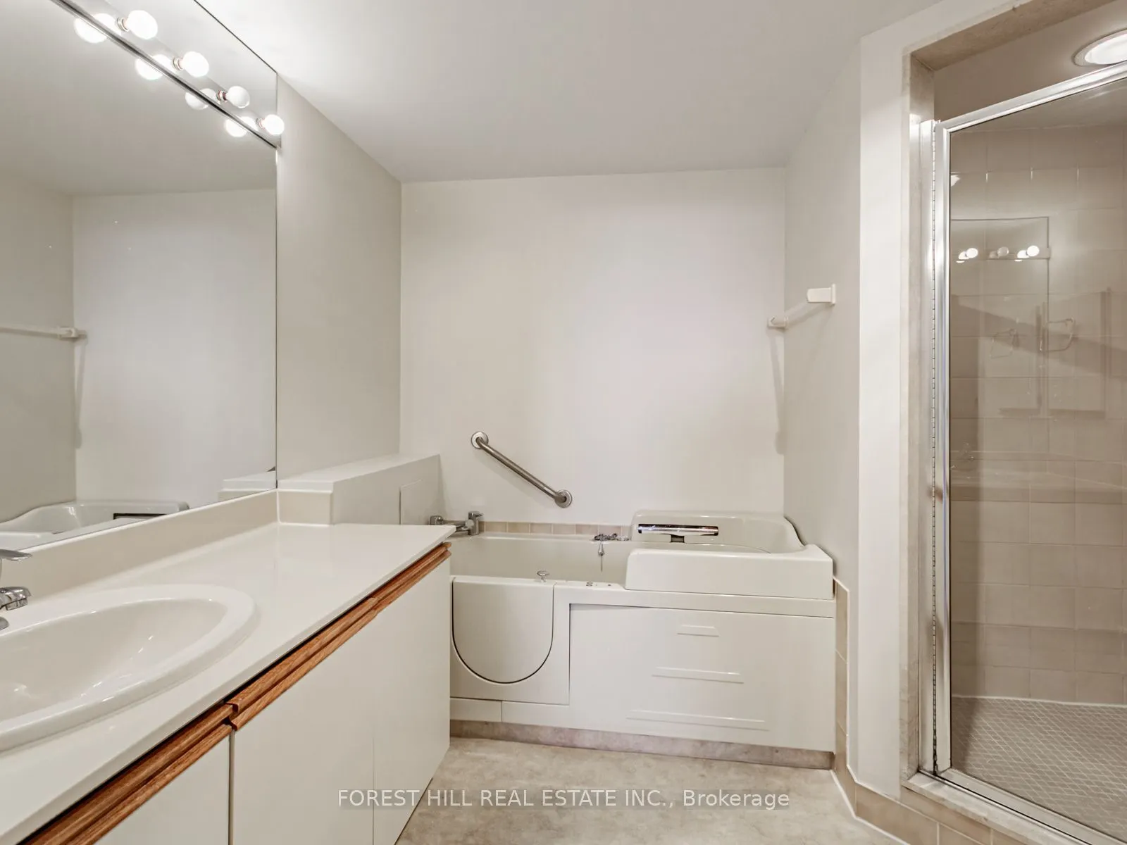 1300 Islington Avenue, #1207
