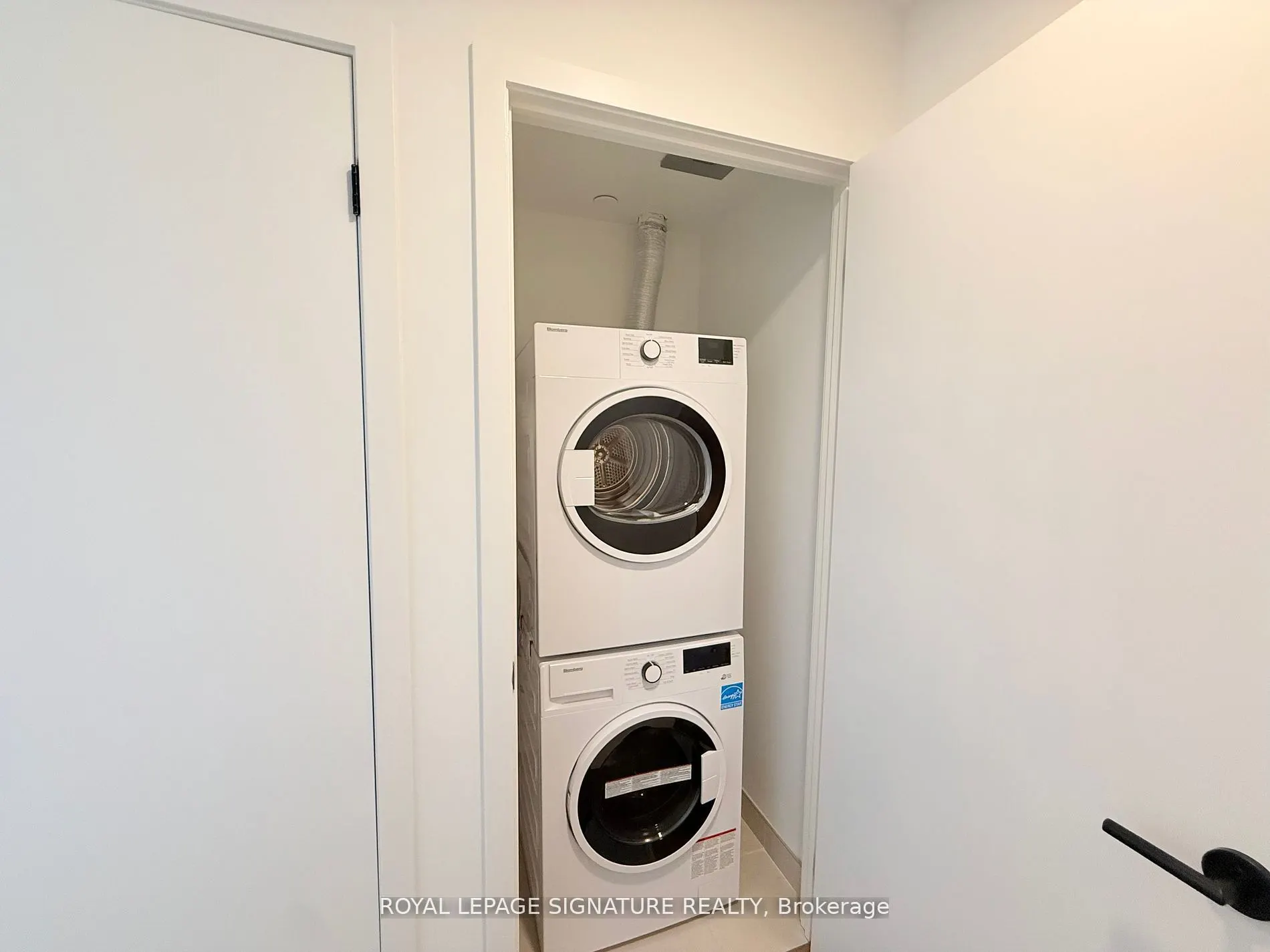 2495 Eglinton Avenue W, #1204