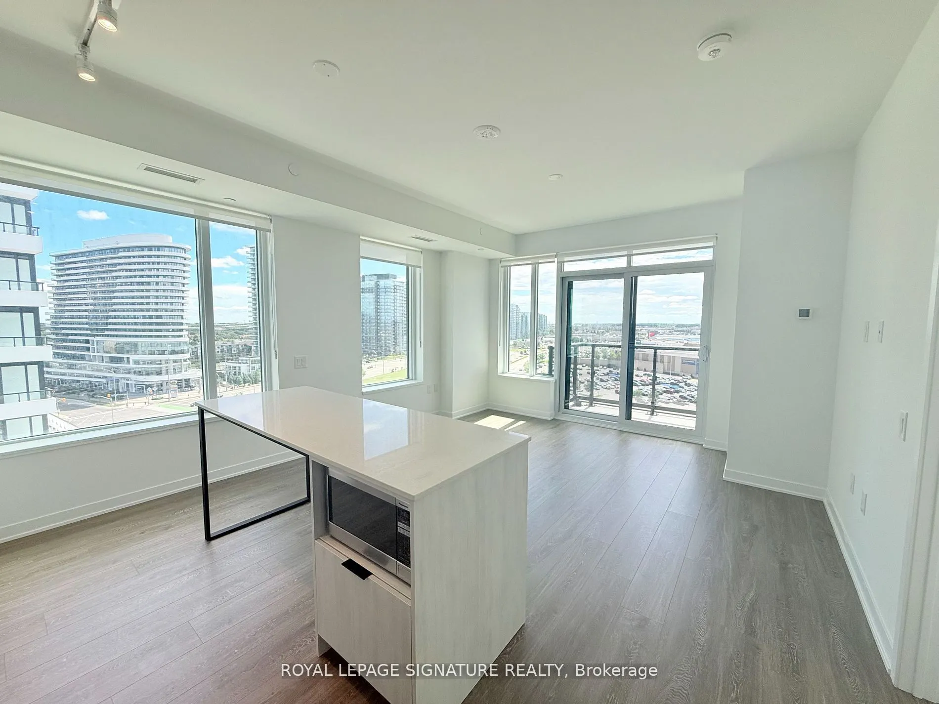 2495 Eglinton Avenue W, #1204