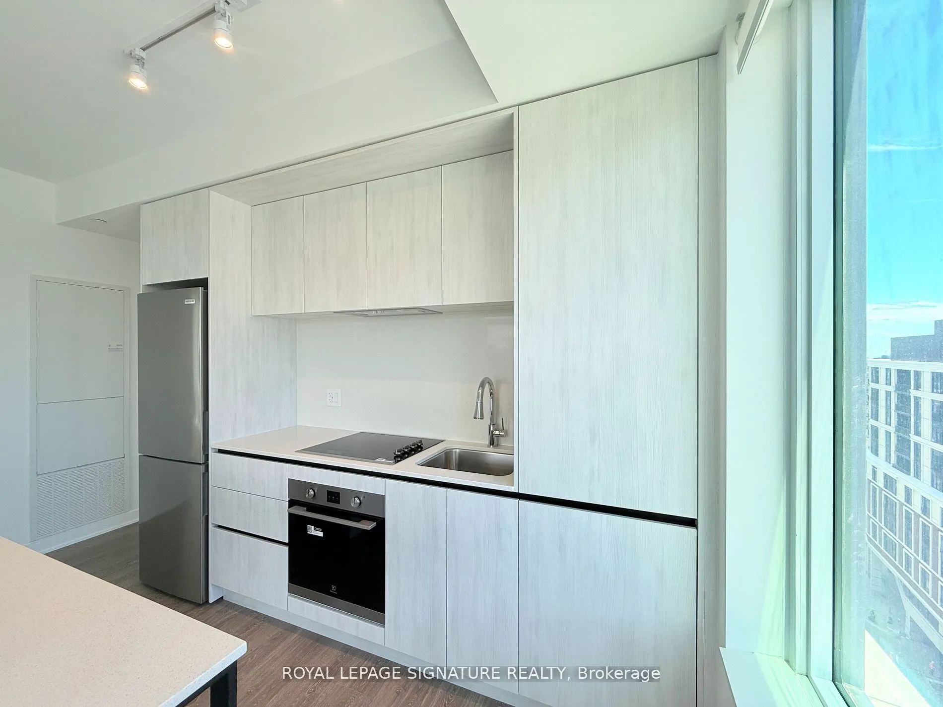 2495 Eglinton Avenue W, #1204