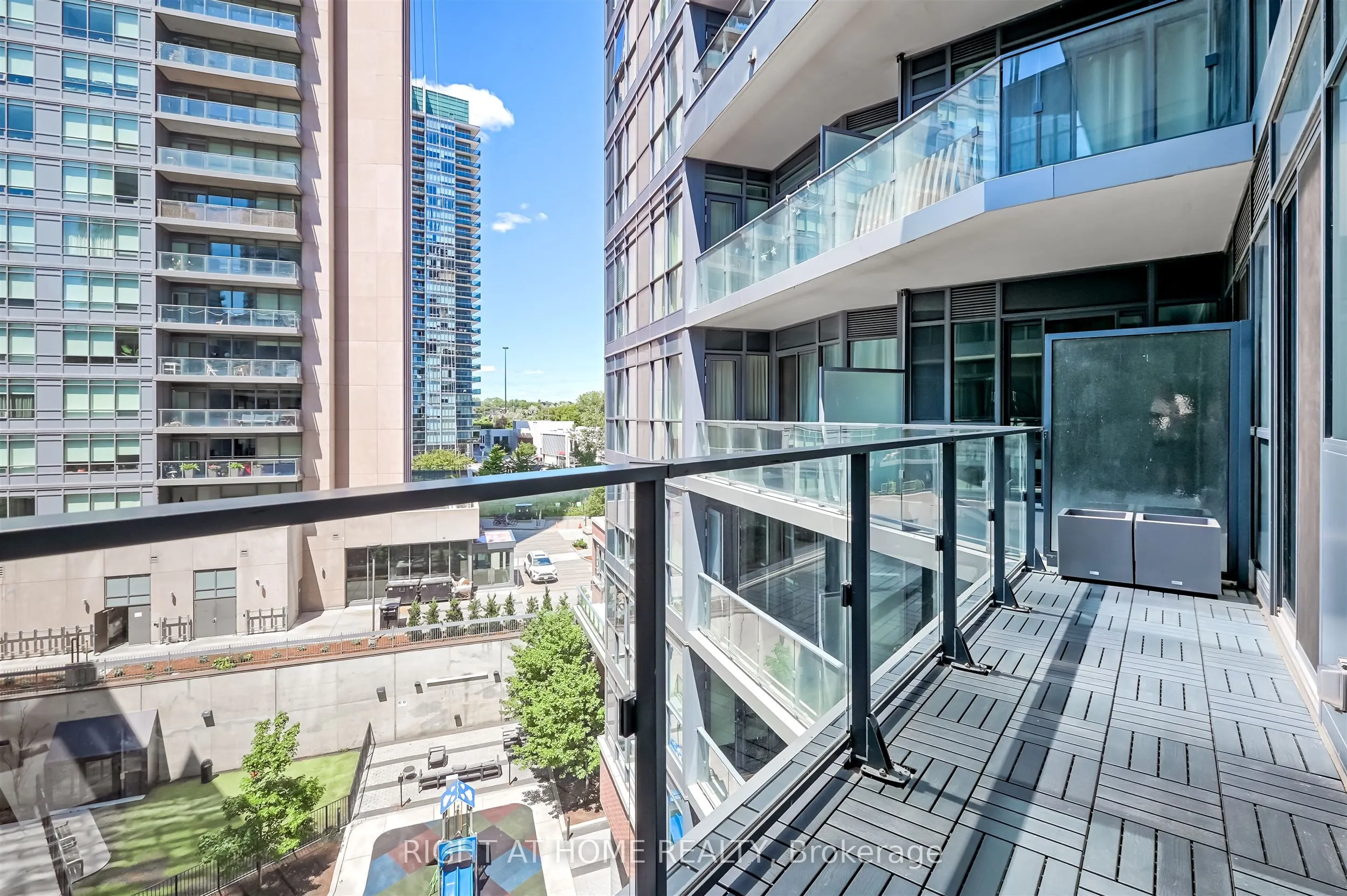 10 Park Lawn Road, #620