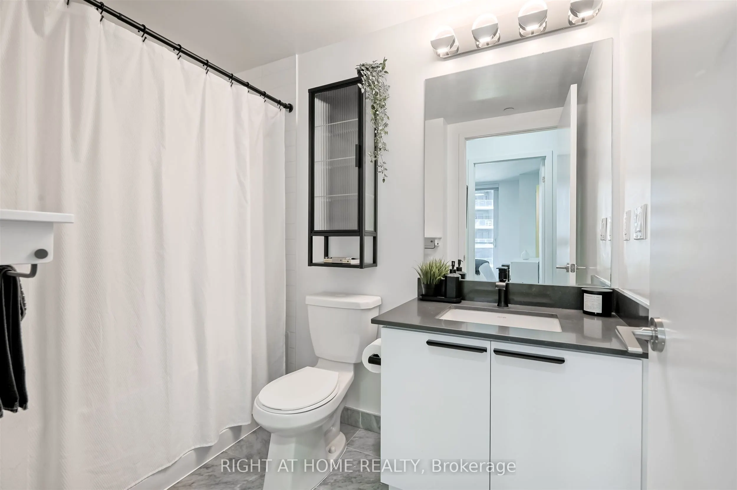 10 Park Lawn Road, #620
